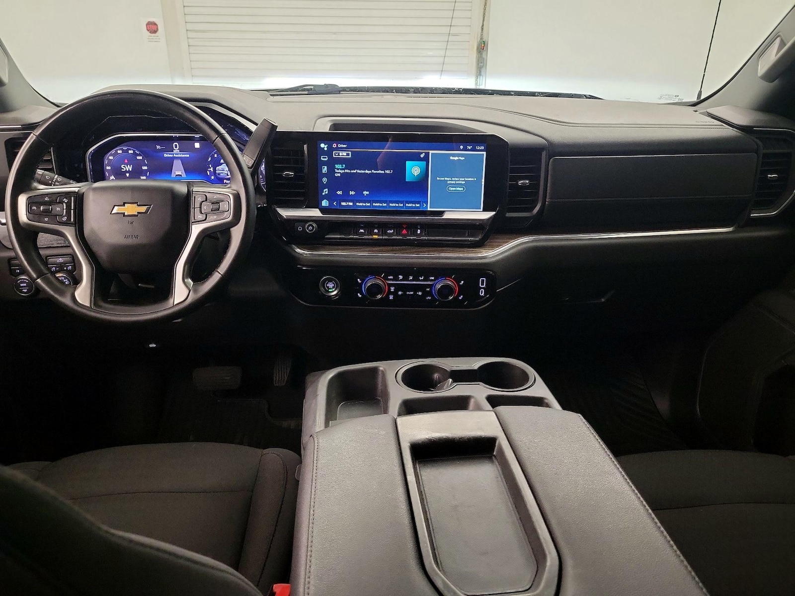 2023 Chevrolet Silverado 1500 LT - Photo 10