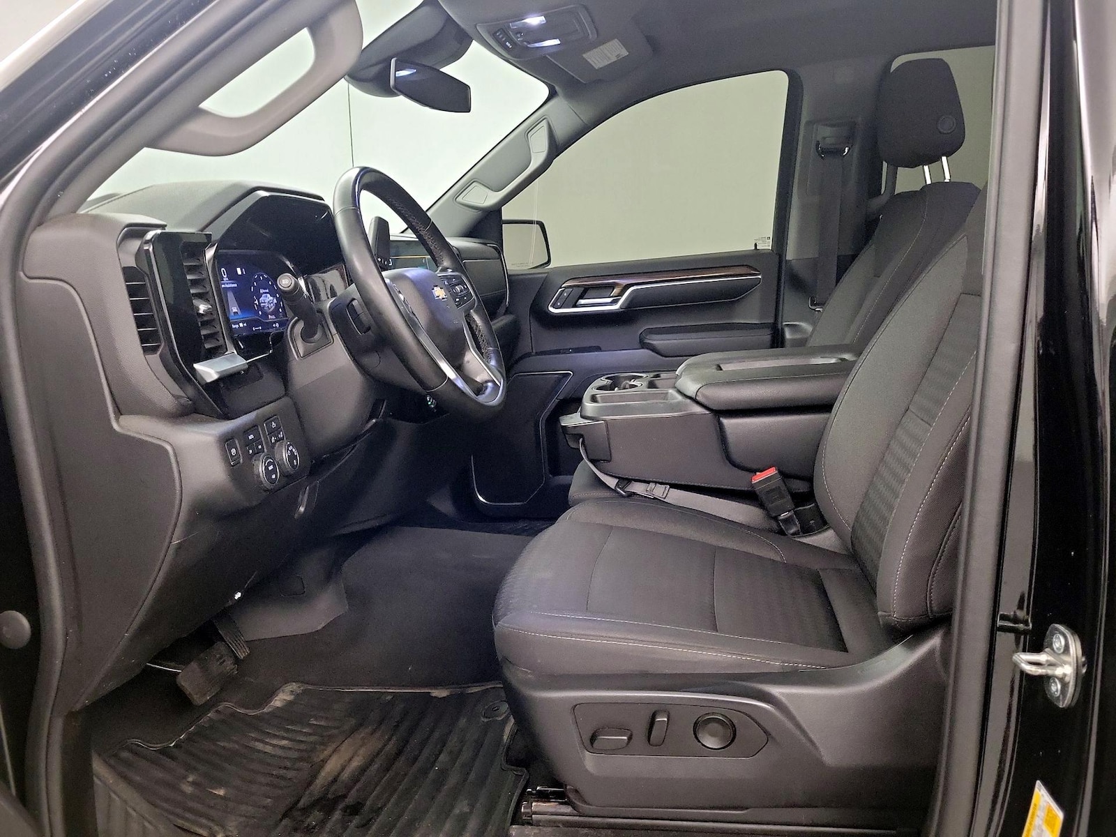 2023 Chevrolet Silverado 1500 LT - Photo 12