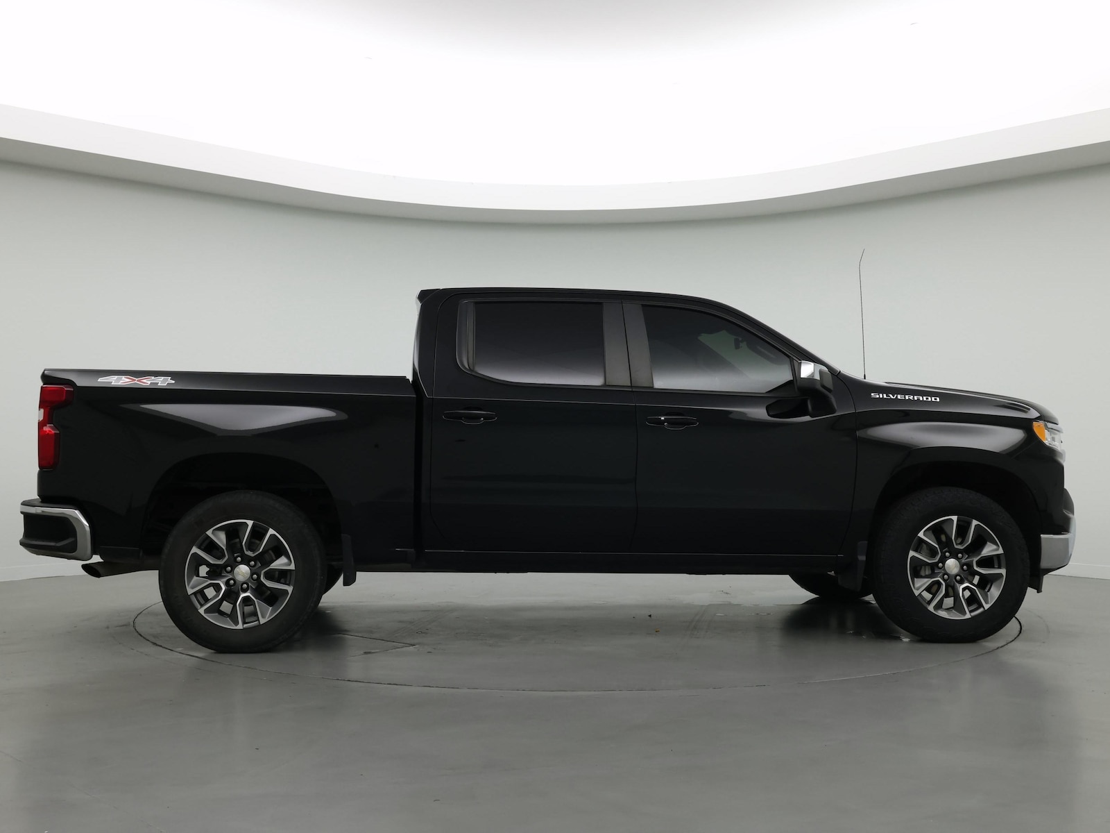 2023 Chevrolet Silverado 1500 LT - Photo 8