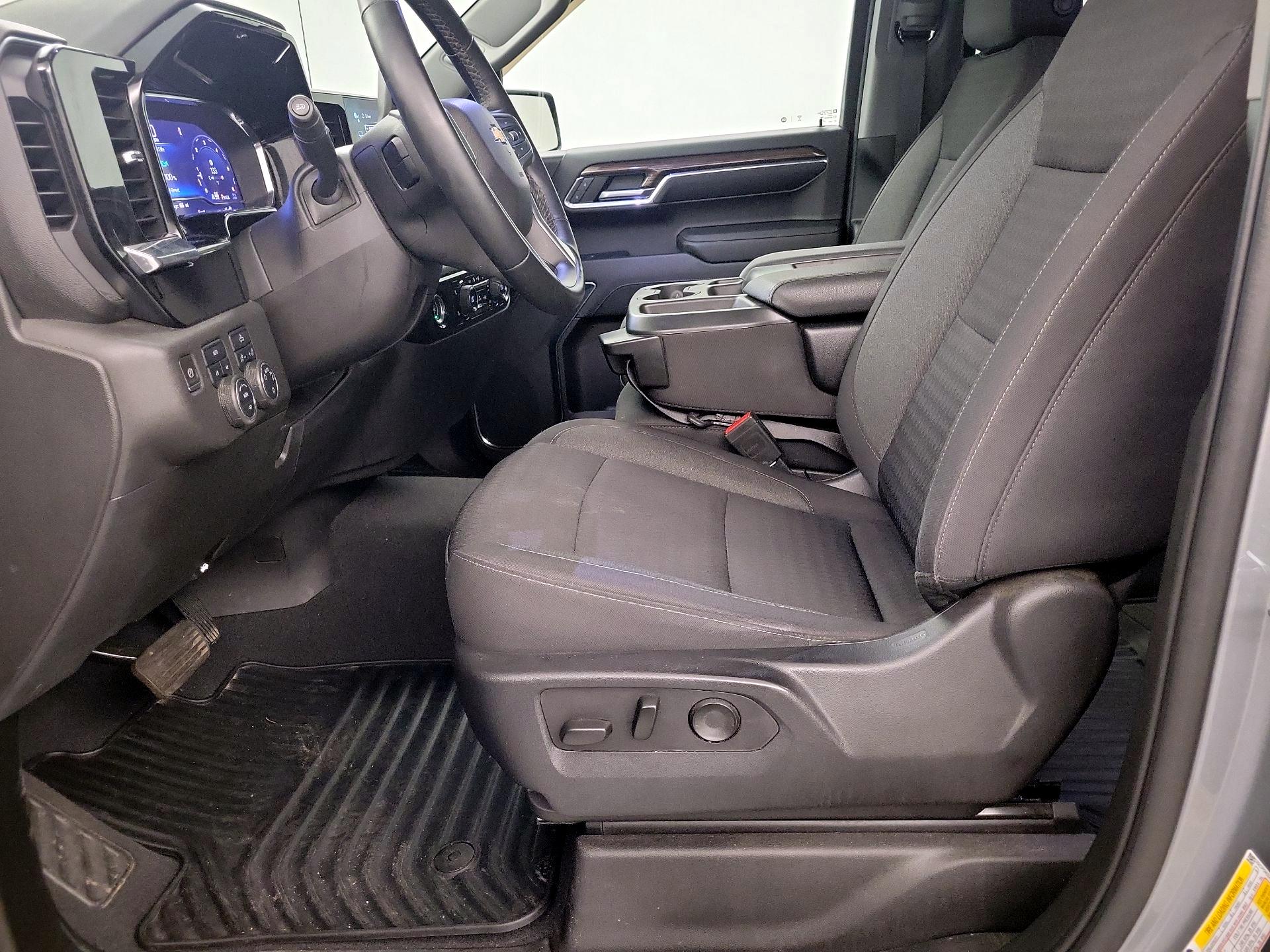 Thumbnail: 2023 Chevrolet Silverado 1500 - 11