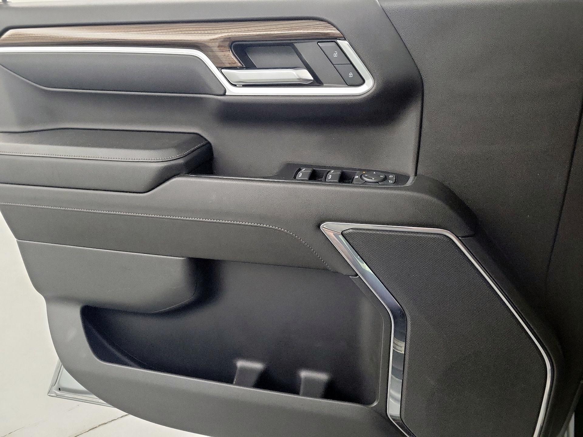 Thumbnail: 2023 Chevrolet Silverado 1500 - 12