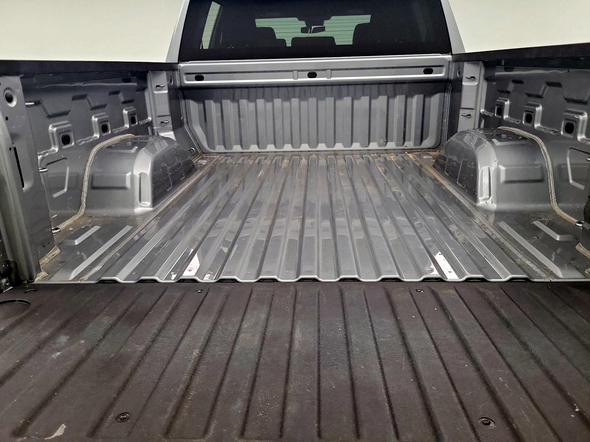 Thumbnail: 2023 Chevrolet Silverado 1500 - 20