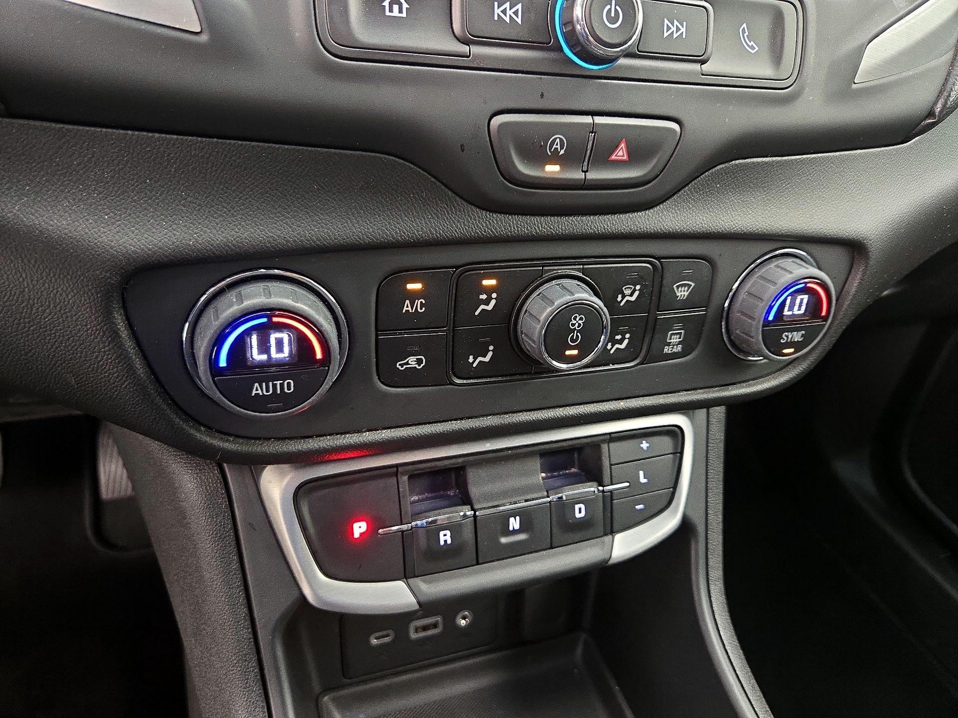 Thumbnail: 2023 GMC Terrain - 16