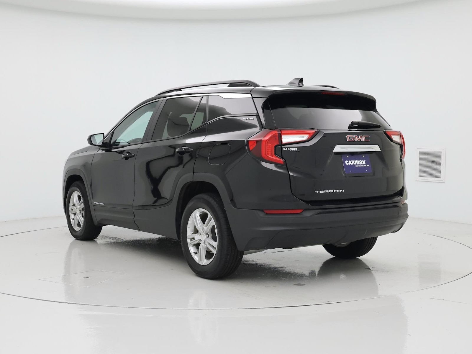 2023 GMC Terrain SLE - Photo 3