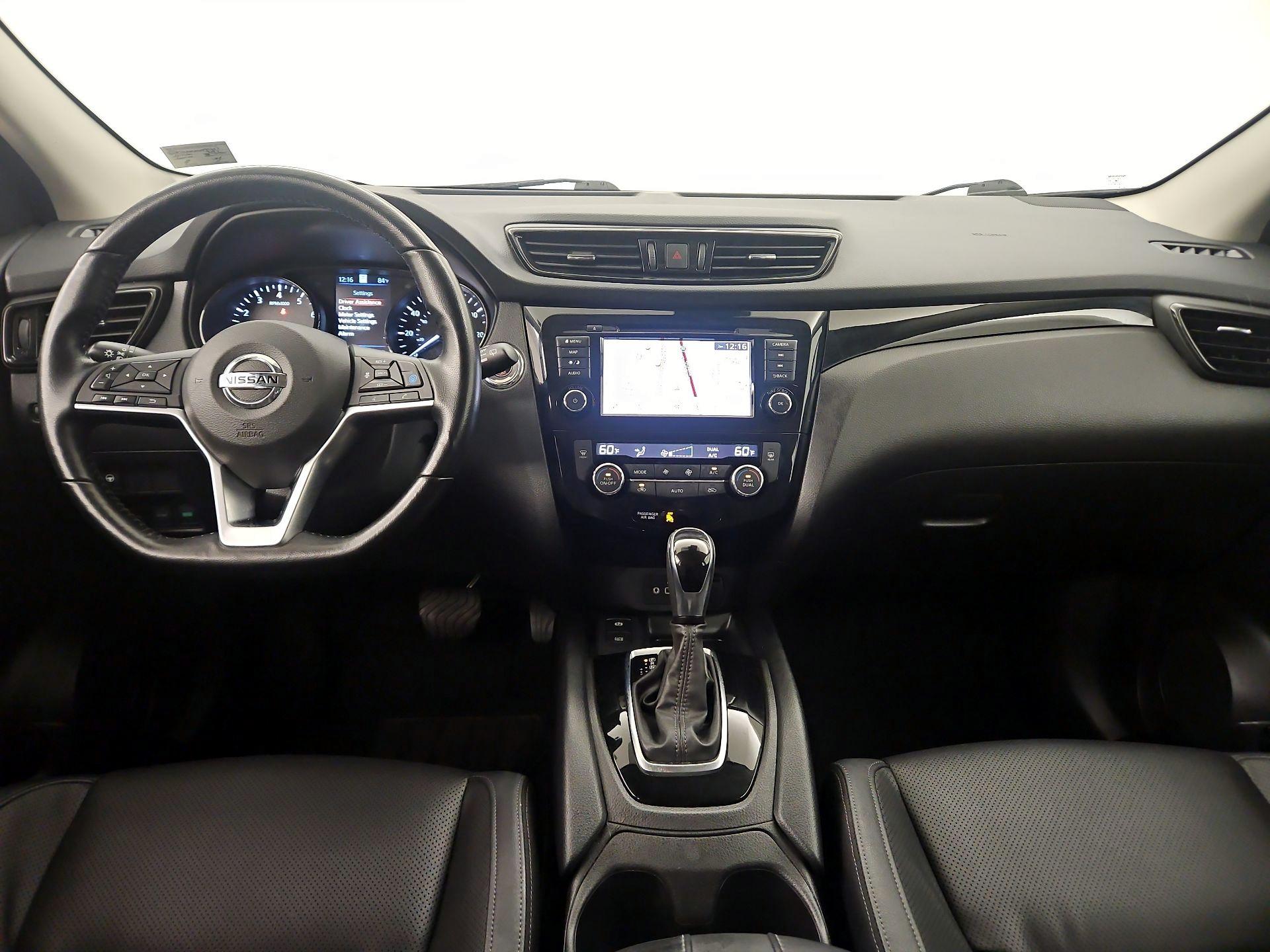 Thumbnail: 2022 Nissan Rogue Sport - 9