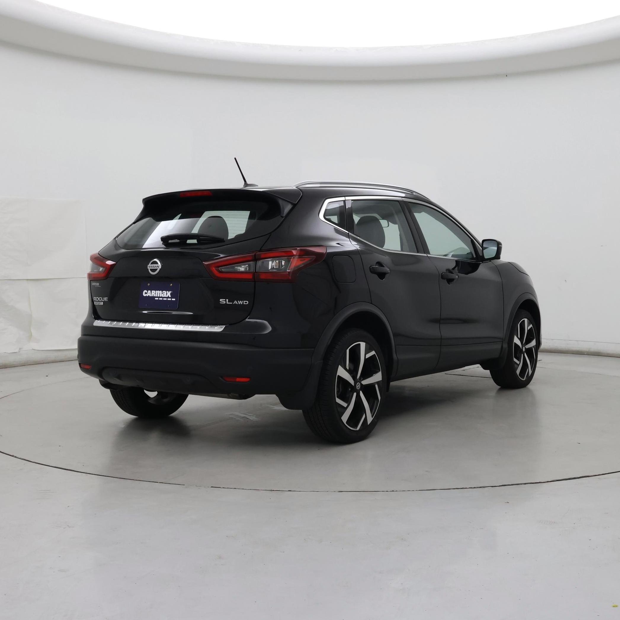 Thumbnail: 2022 Nissan Rogue Sport - 8