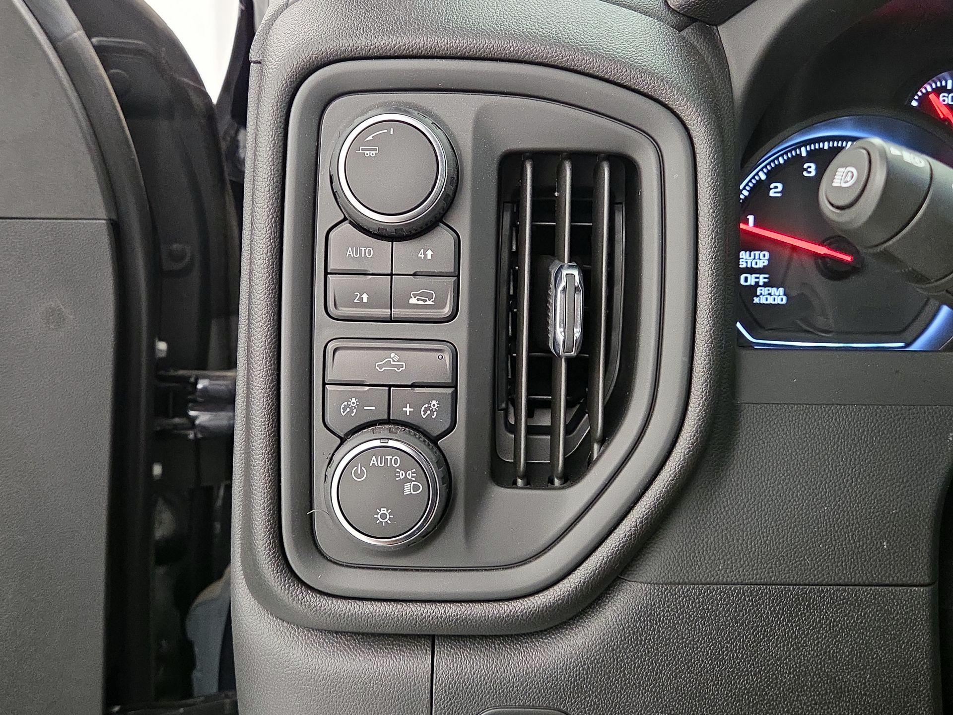 Thumbnail: 2023 Chevrolet Silverado 1500 - 13