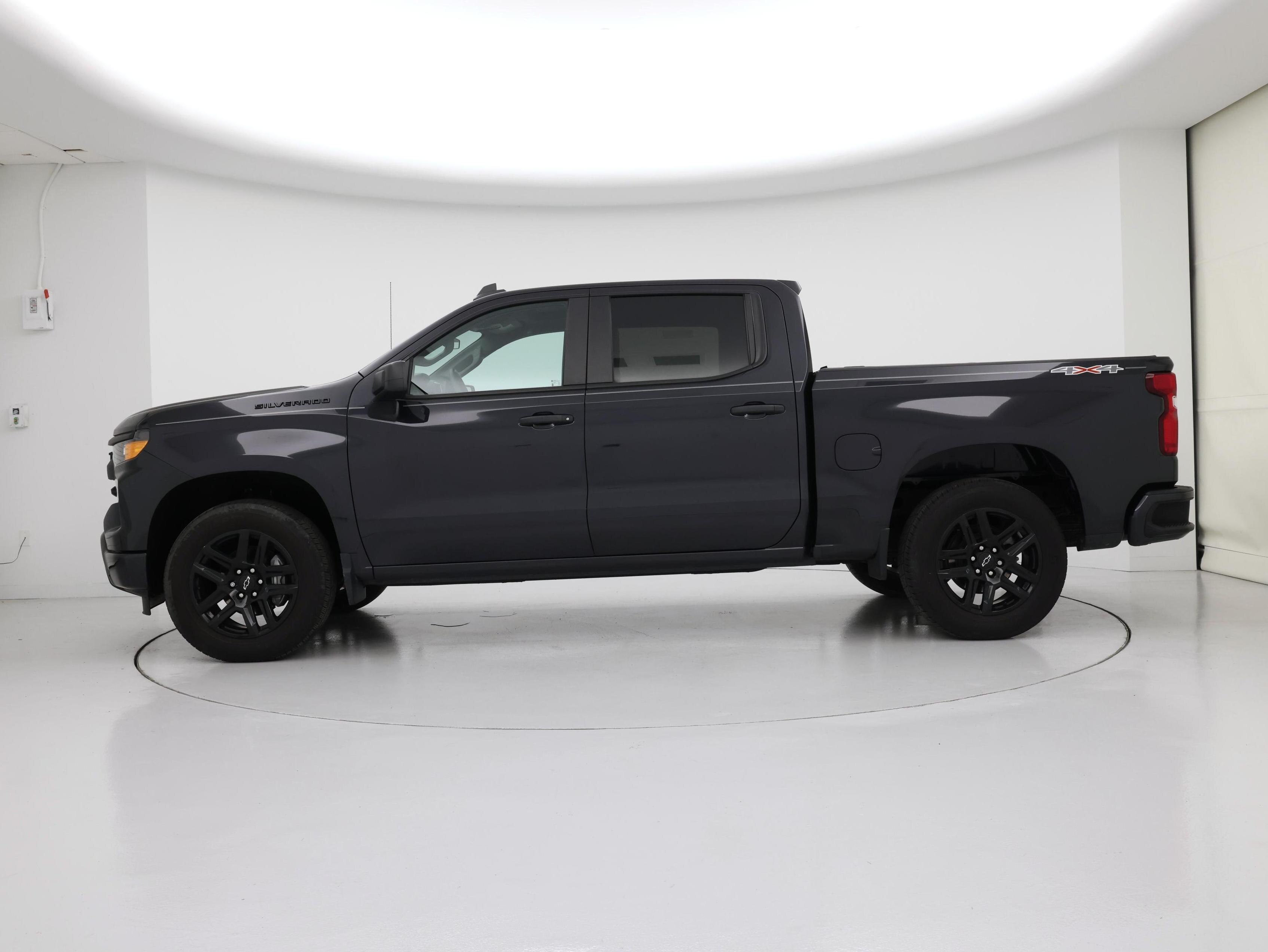 Thumbnail: 2023 Chevrolet Silverado 1500 - 3