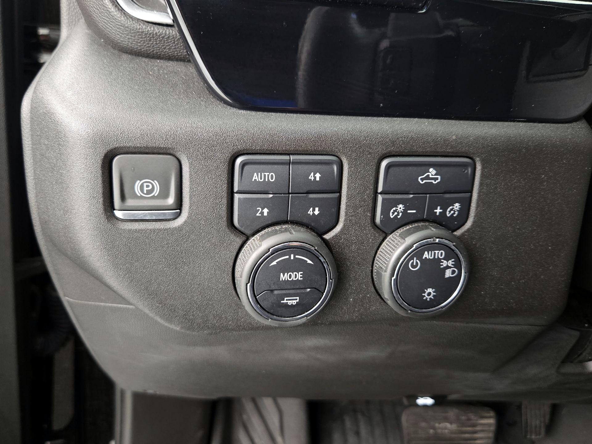 Thumbnail: 2023 Chevrolet Silverado 1500 - 13