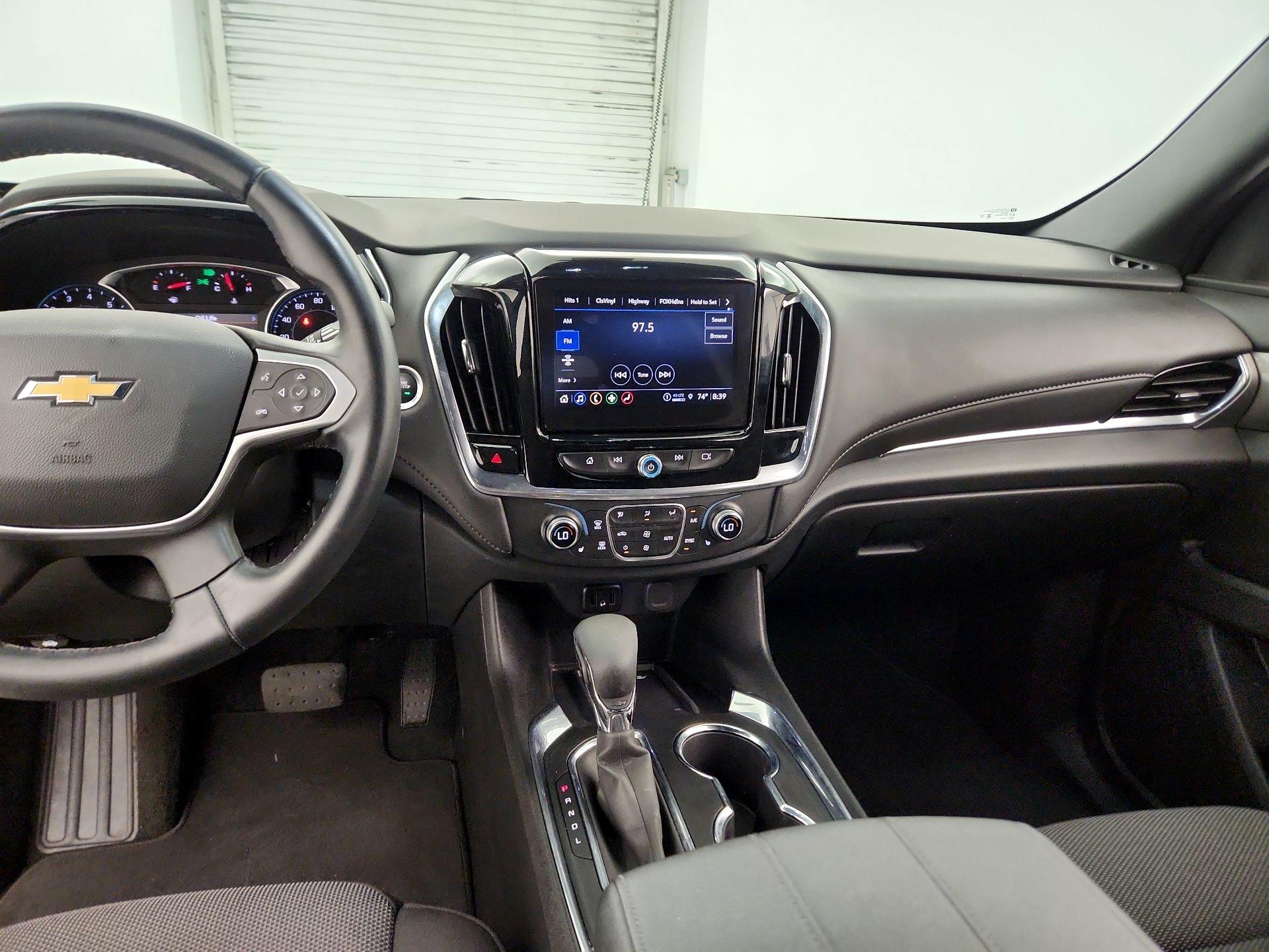 Thumbnail: 2023 Chevrolet Traverse - 9