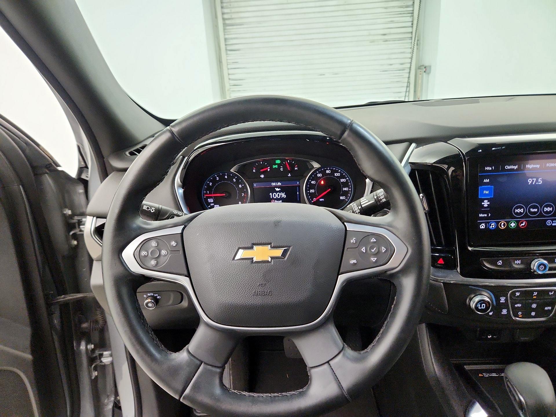 Thumbnail: 2023 Chevrolet Traverse - 10
