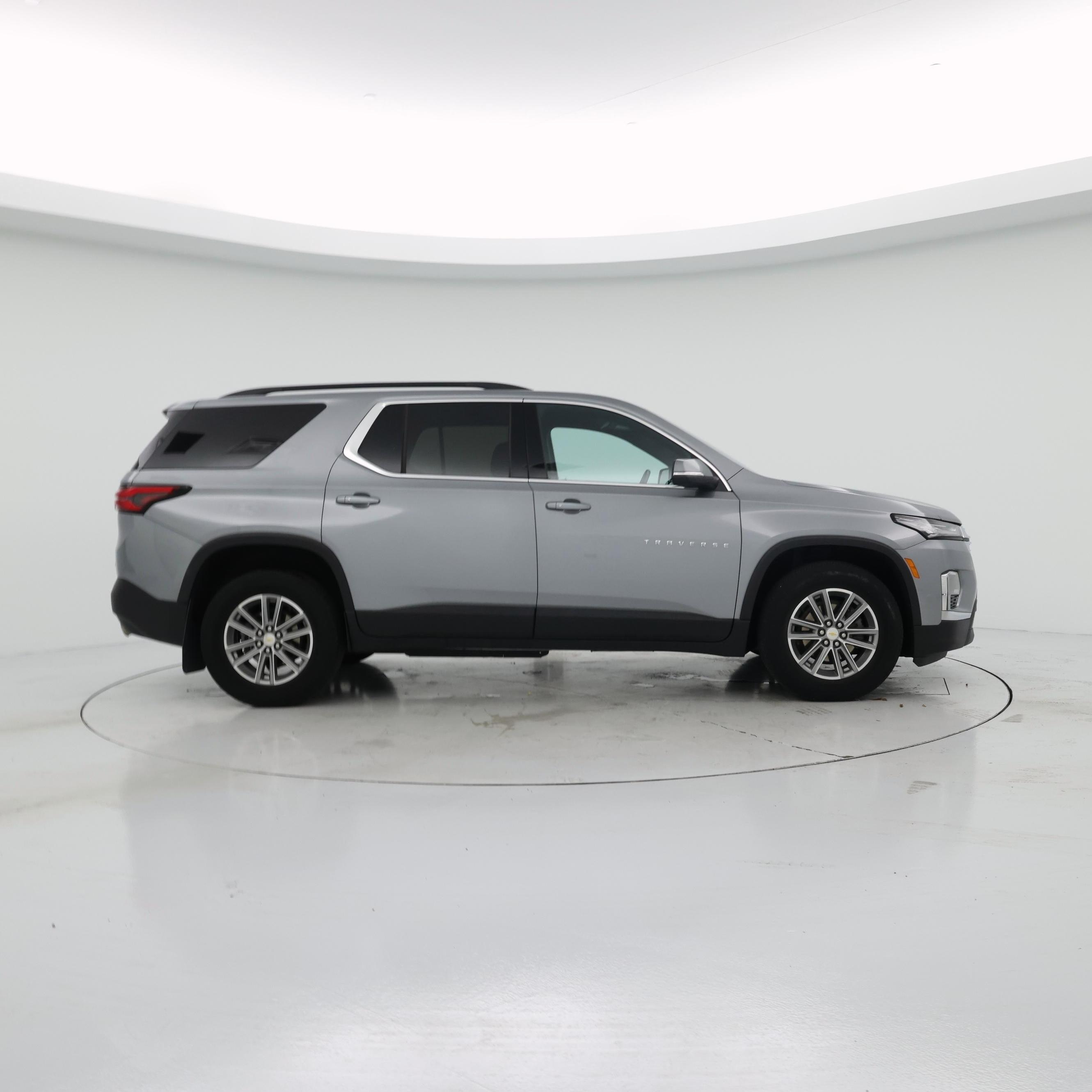 Thumbnail: 2023 Chevrolet Traverse - 7