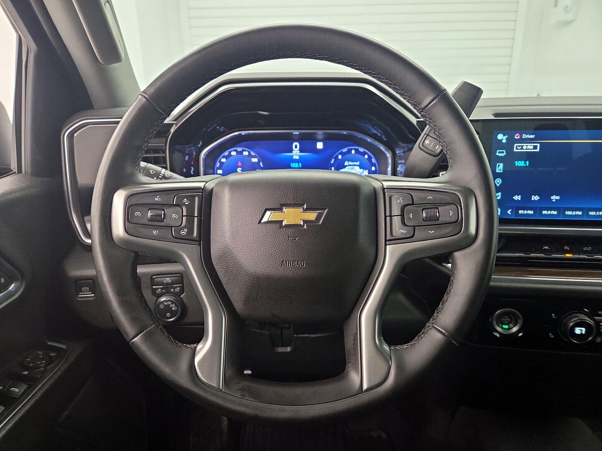 Thumbnail: 2023 Chevrolet Silverado 1500 - 10