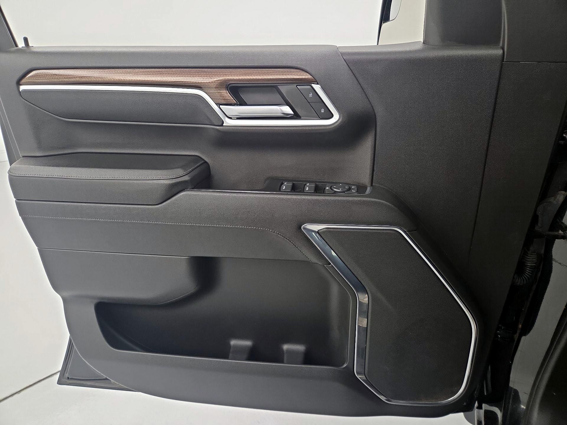 Thumbnail: 2023 Chevrolet Silverado 1500 - 12