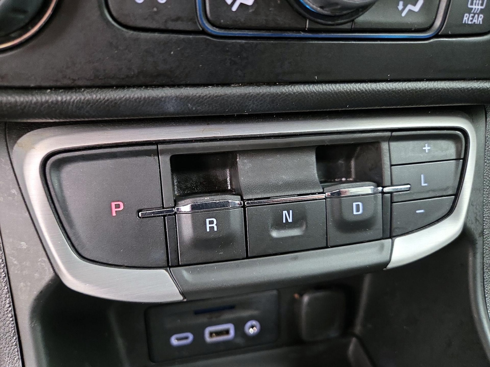 2022 GMC Terrain SLT - Photo 18