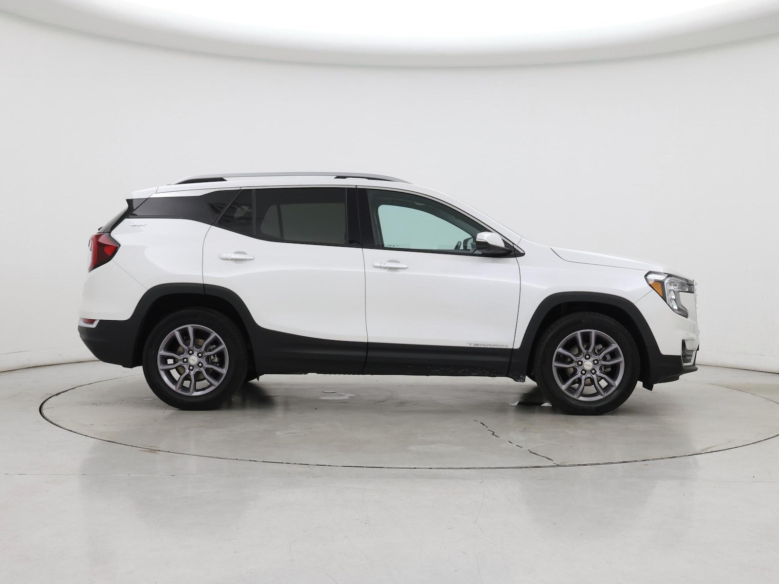 2022 GMC Terrain SLT - Photo 8