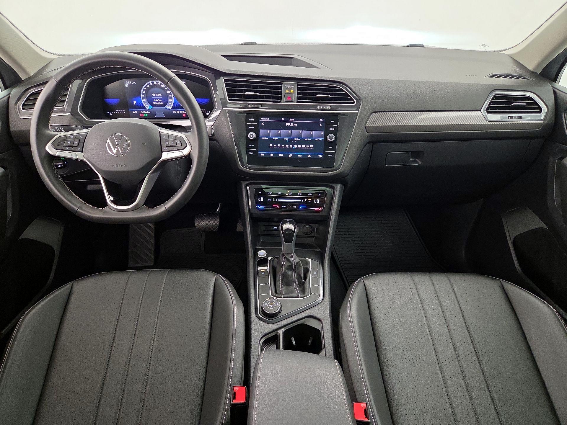 Thumbnail: 2023 Volkswagen Tiguan - 9