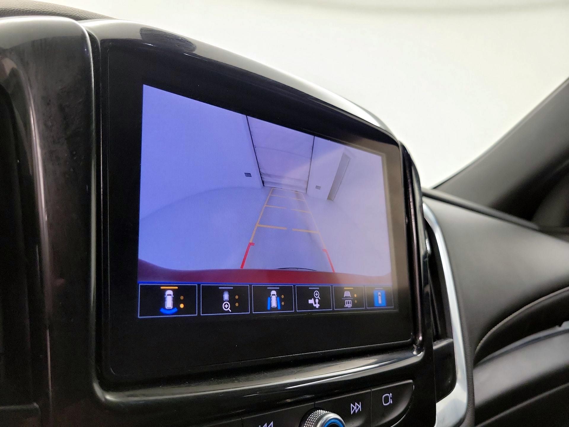 Thumbnail: 2023 Chevrolet Traverse - 15