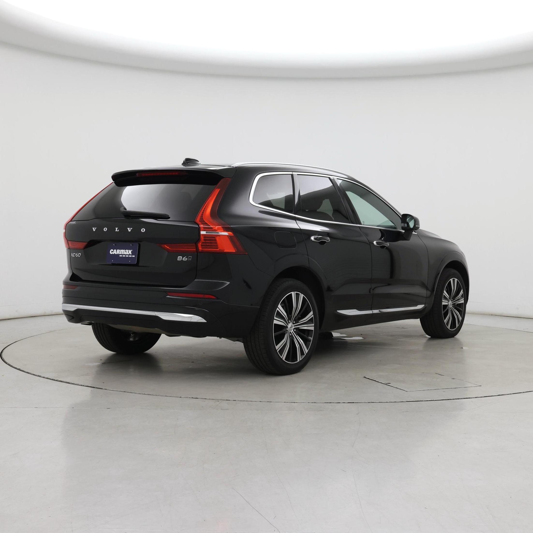 Thumbnail: 2022 Volvo XC60 - 8