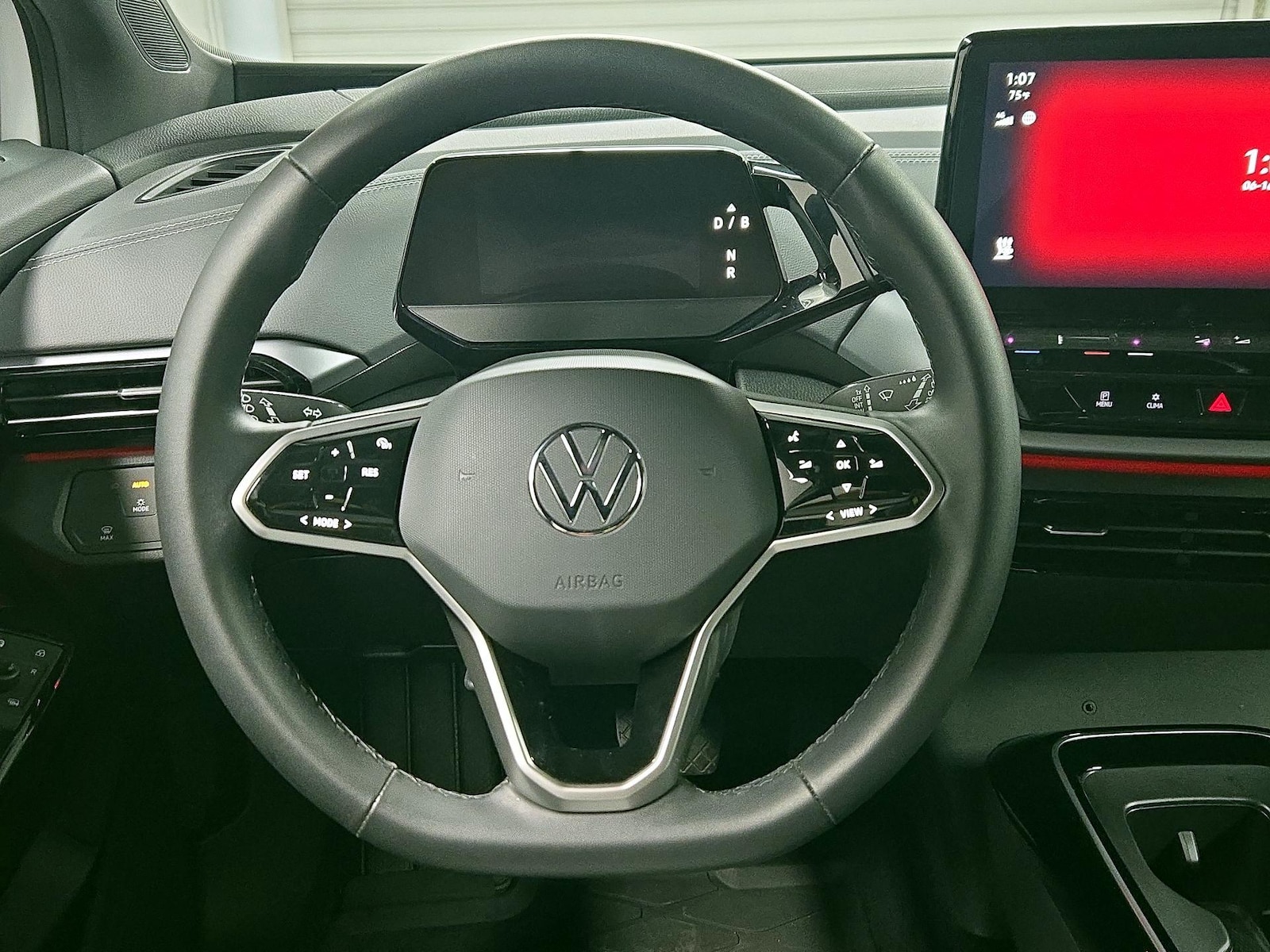 2024 Volkswagen ID.4 STANDARD - Photo 11