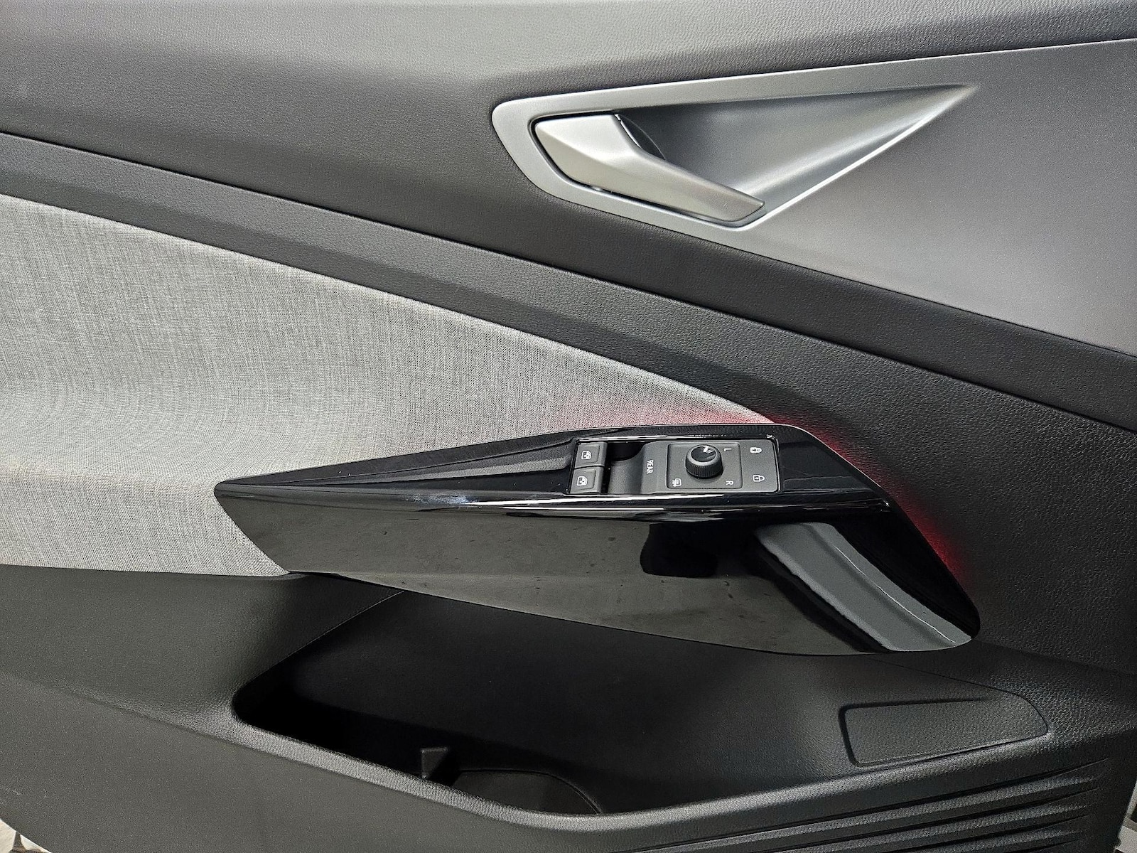 2024 Volkswagen ID.4 STANDARD - Photo 13