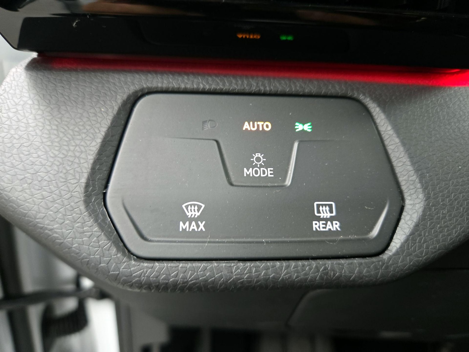 2024 Volkswagen ID.4 STANDARD - Photo 14