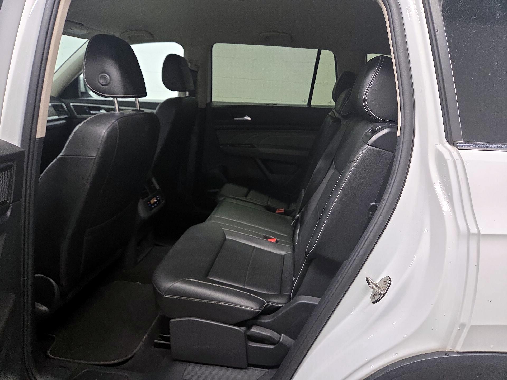 Thumbnail: 2023 Volkswagen Atlas - 19