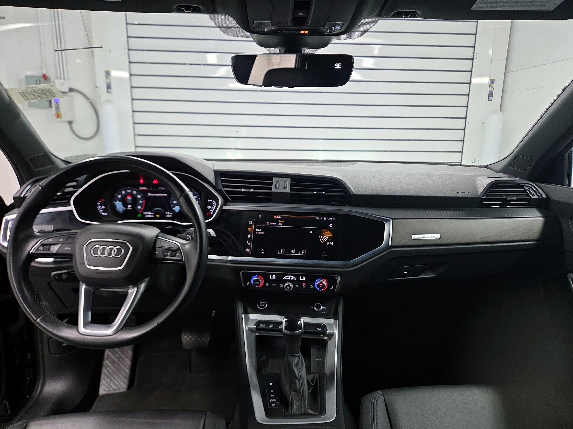 Thumbnail: 2024 Audi Q3 - 9
