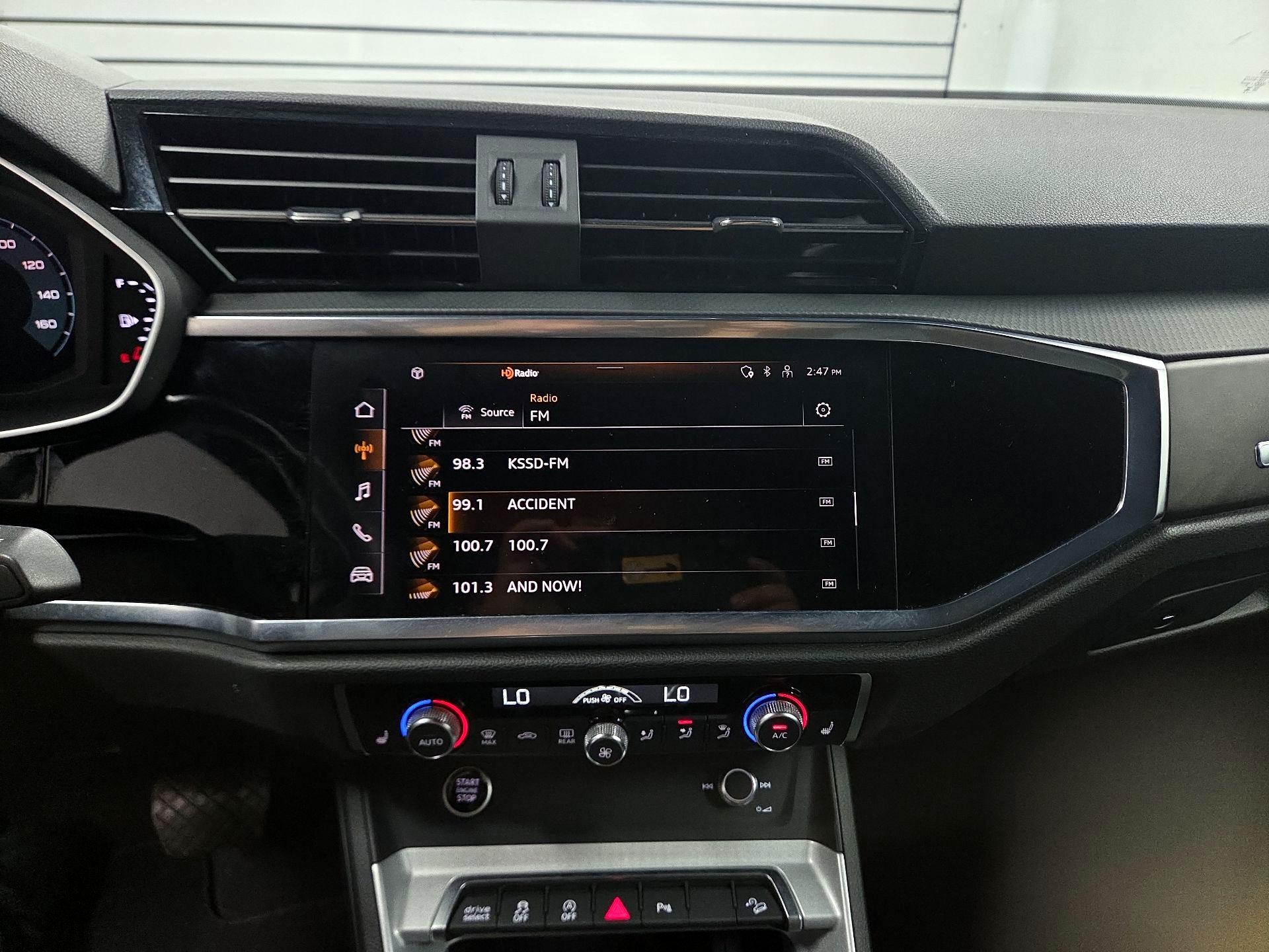 Thumbnail: 2024 Audi Q3 - 13