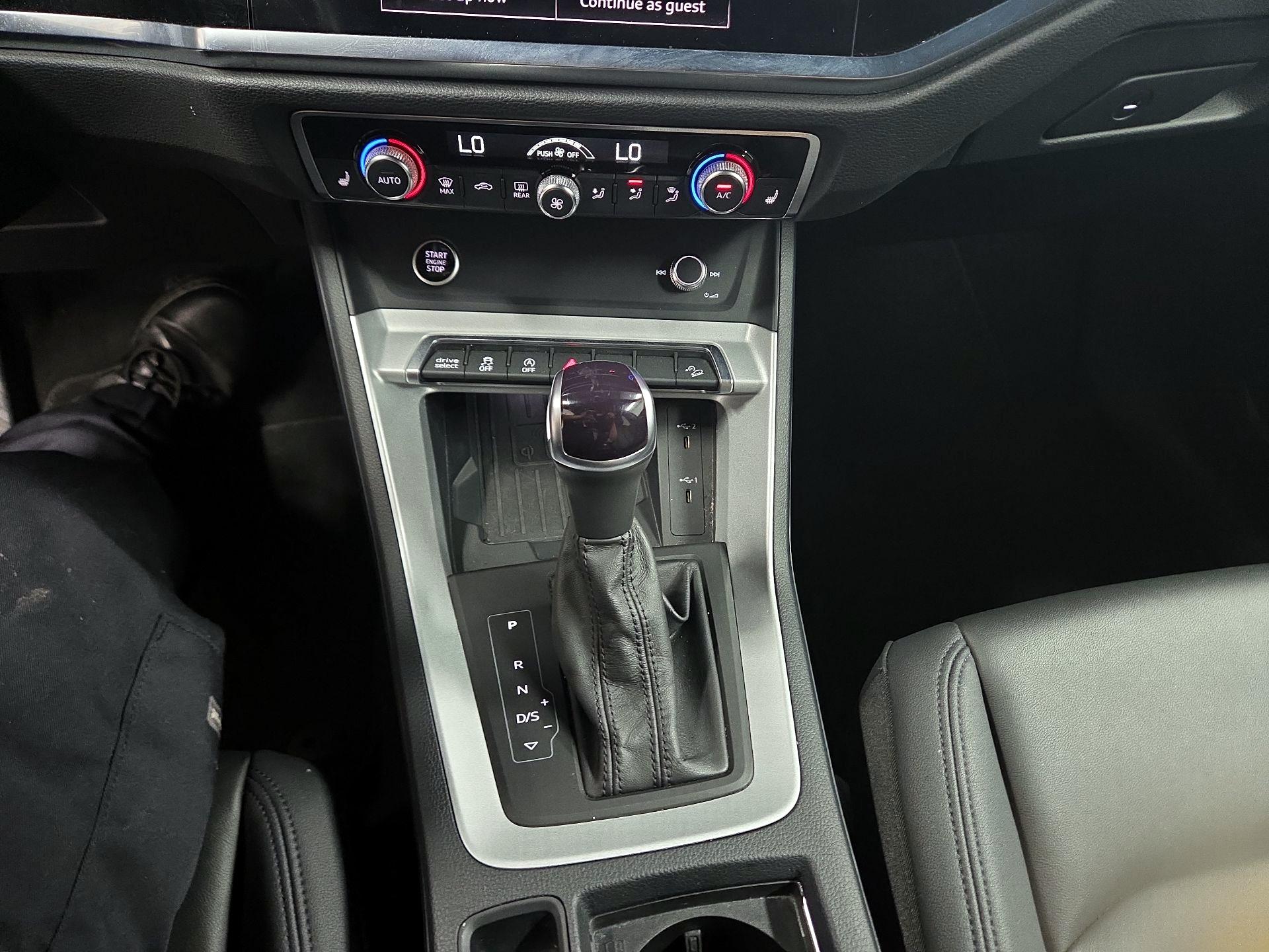 Thumbnail: 2024 Audi Q3 - 15