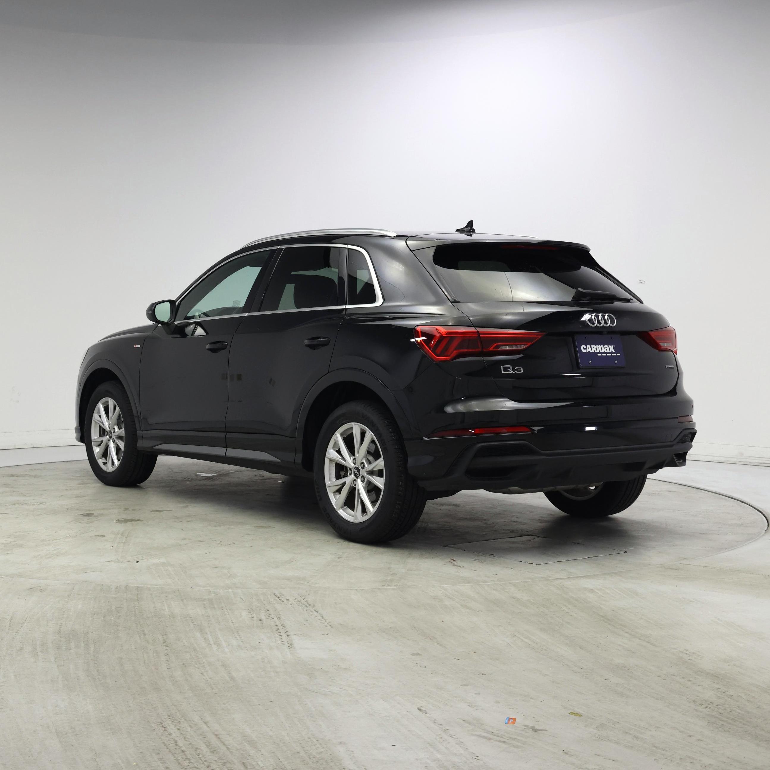 Thumbnail: 2024 Audi Q3 - 2