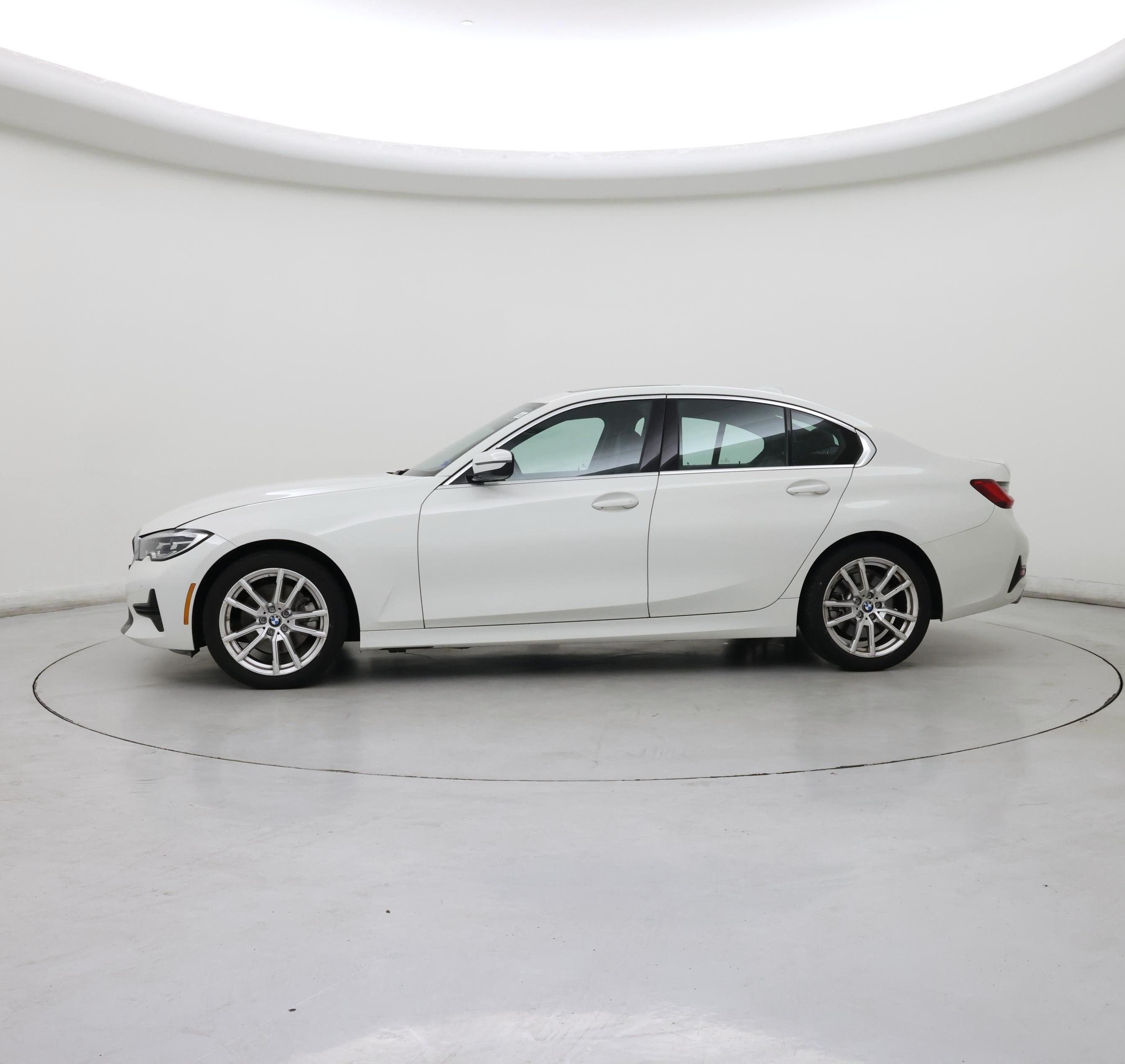 Thumbnail: 2020 BMW 3 Series - 3