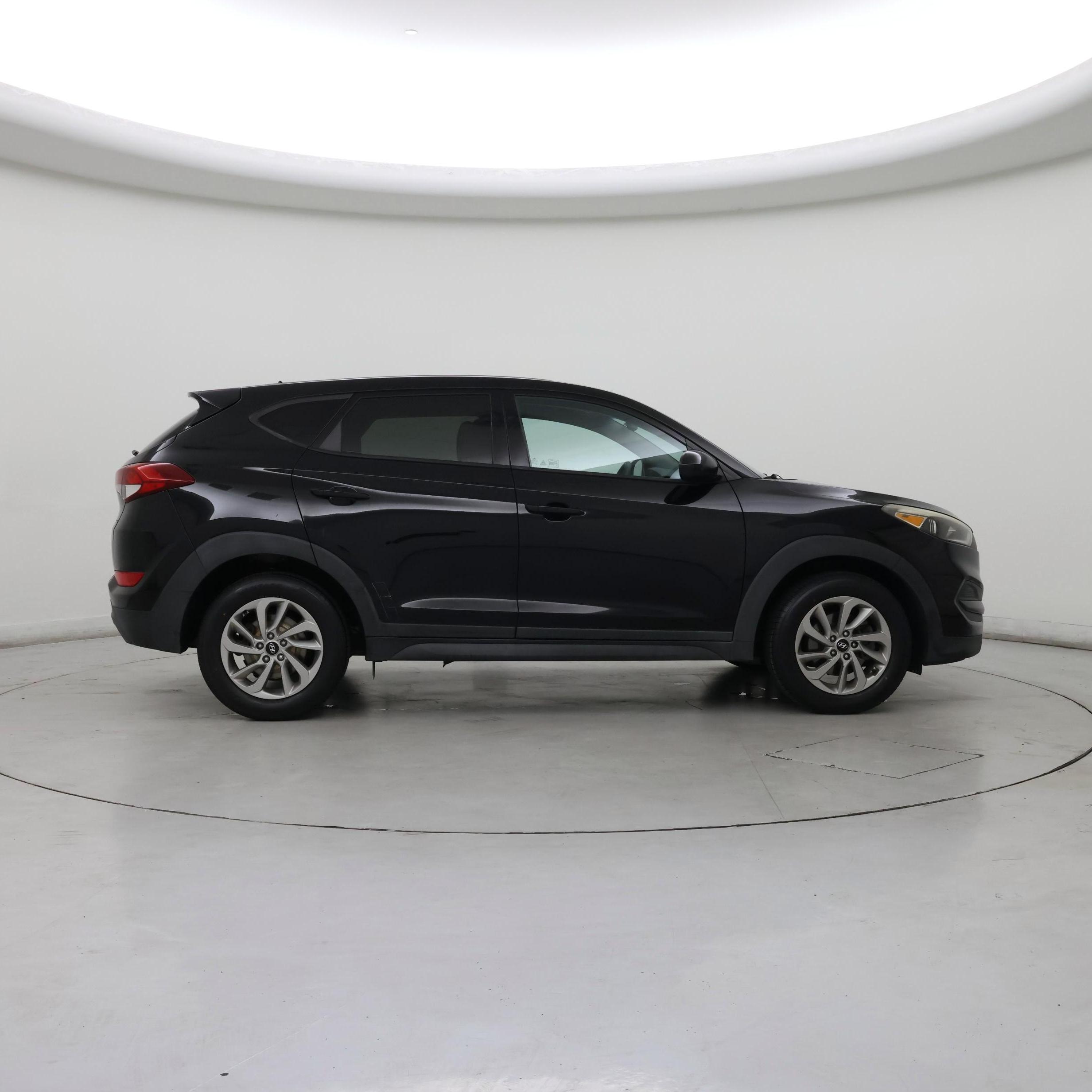 Thumbnail: 2016 Hyundai Tucson - 7