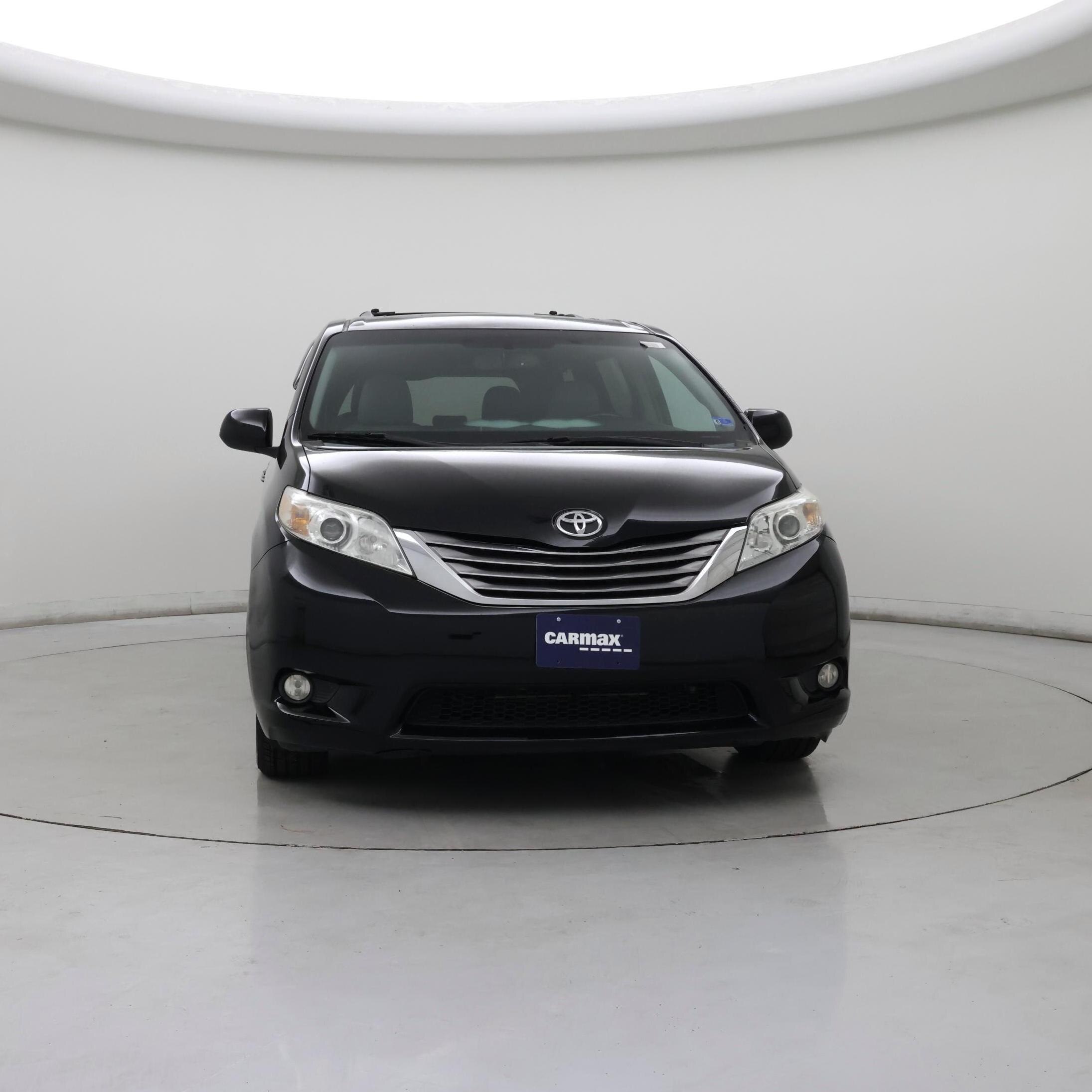Thumbnail: 2015 Toyota Sienna - 5
