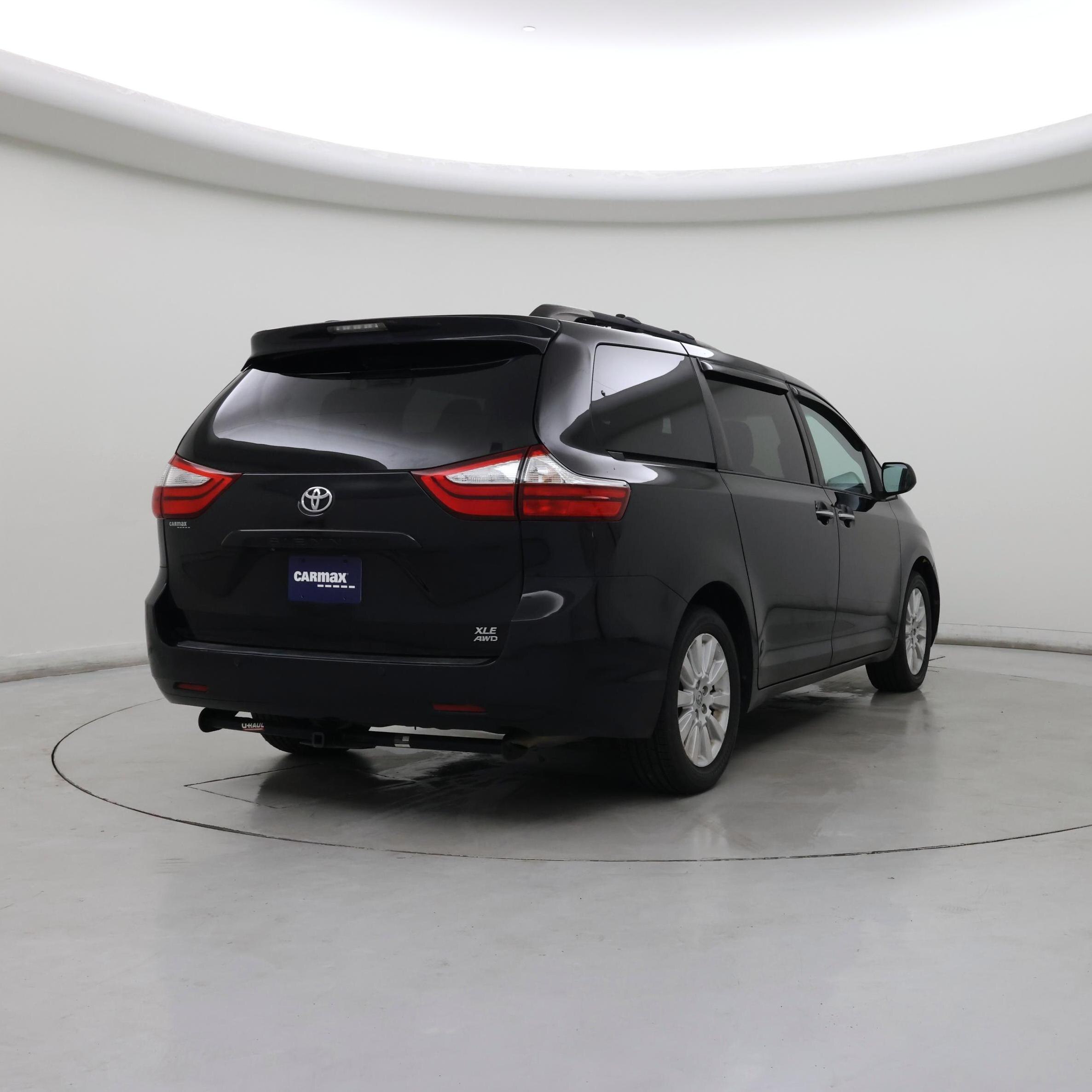 Thumbnail: 2015 Toyota Sienna - 8