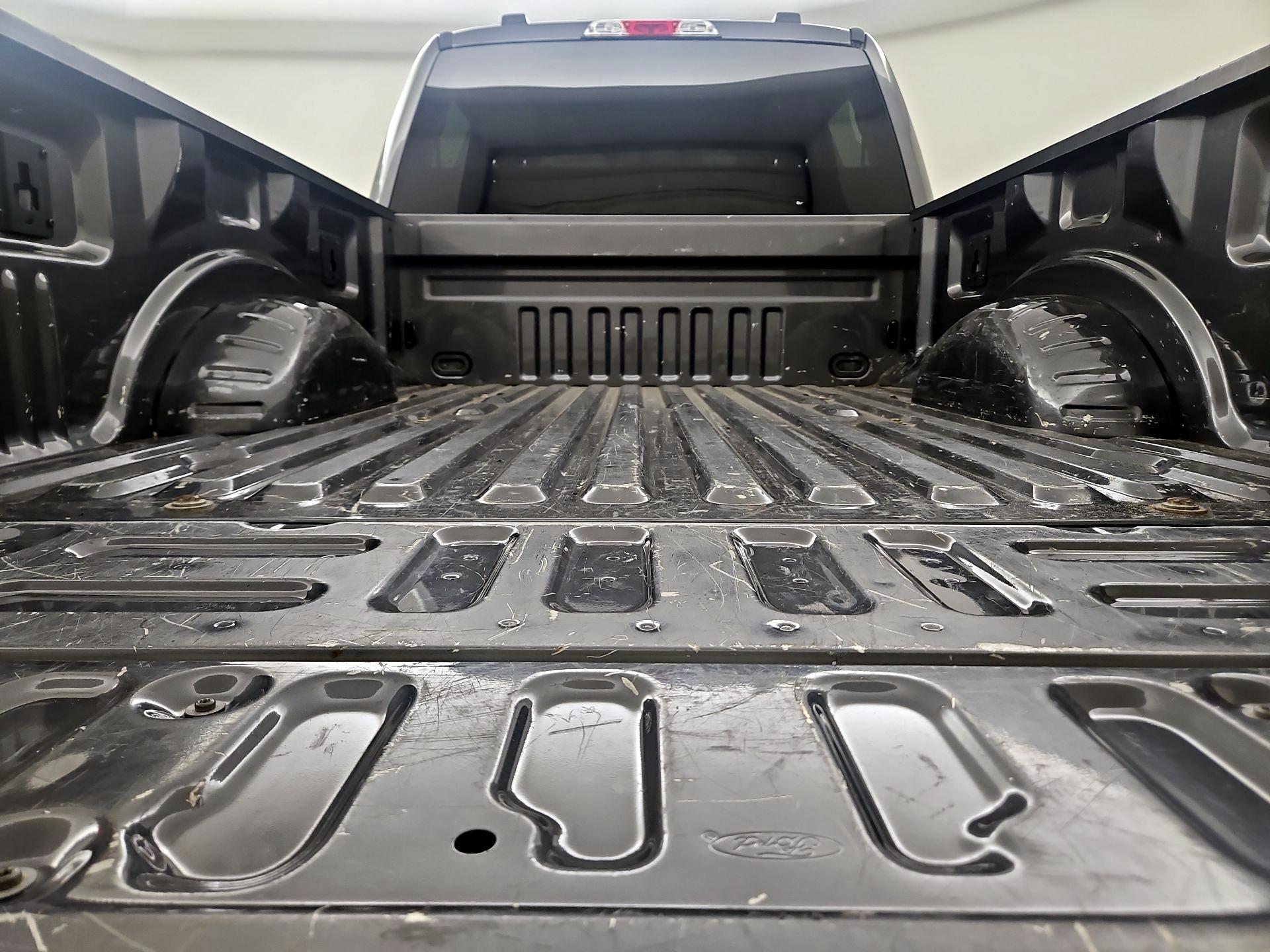 Thumbnail: 2021 Ford F-250 - 20
