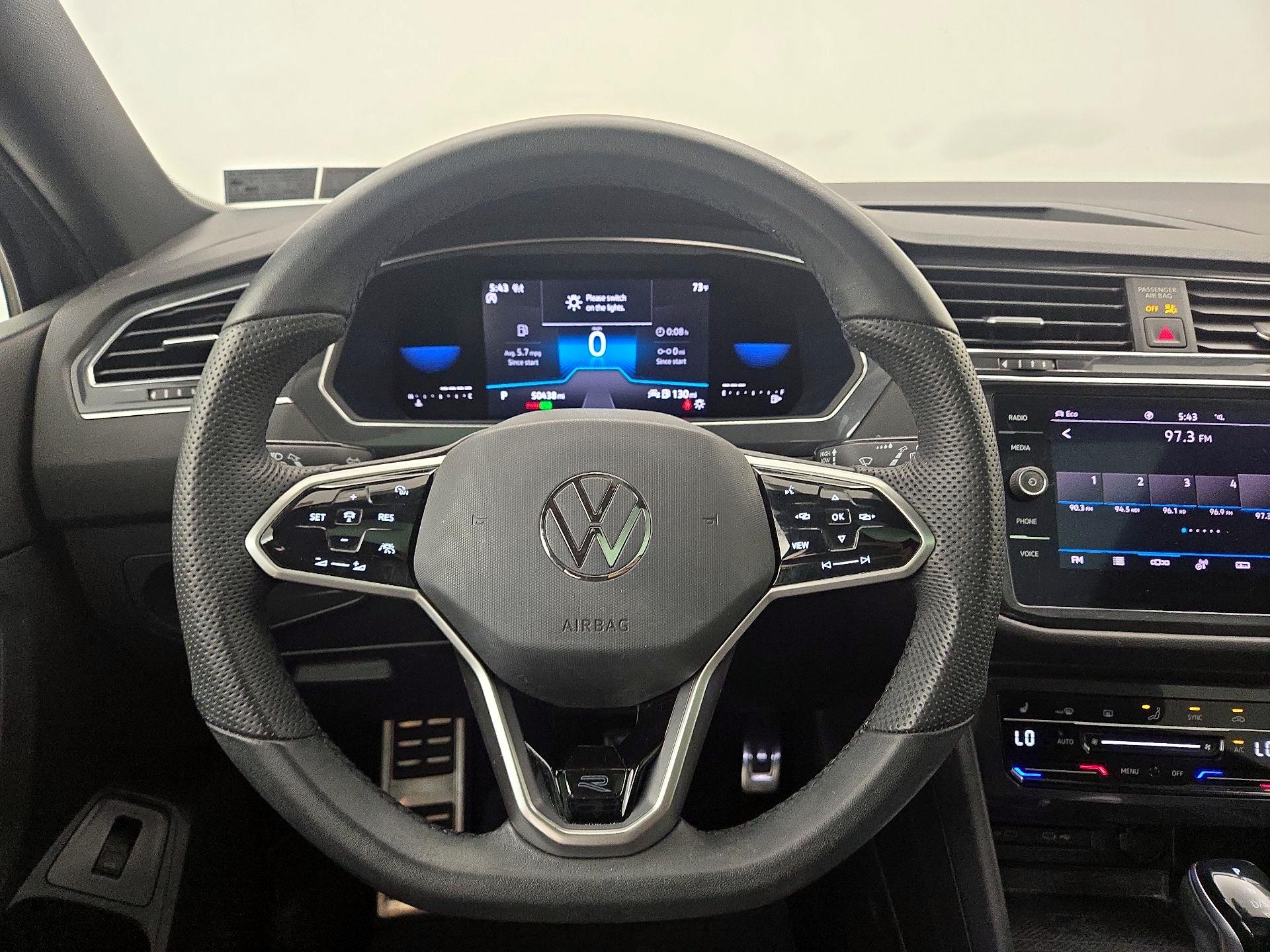 Thumbnail: 2022 Volkswagen Tiguan - 10