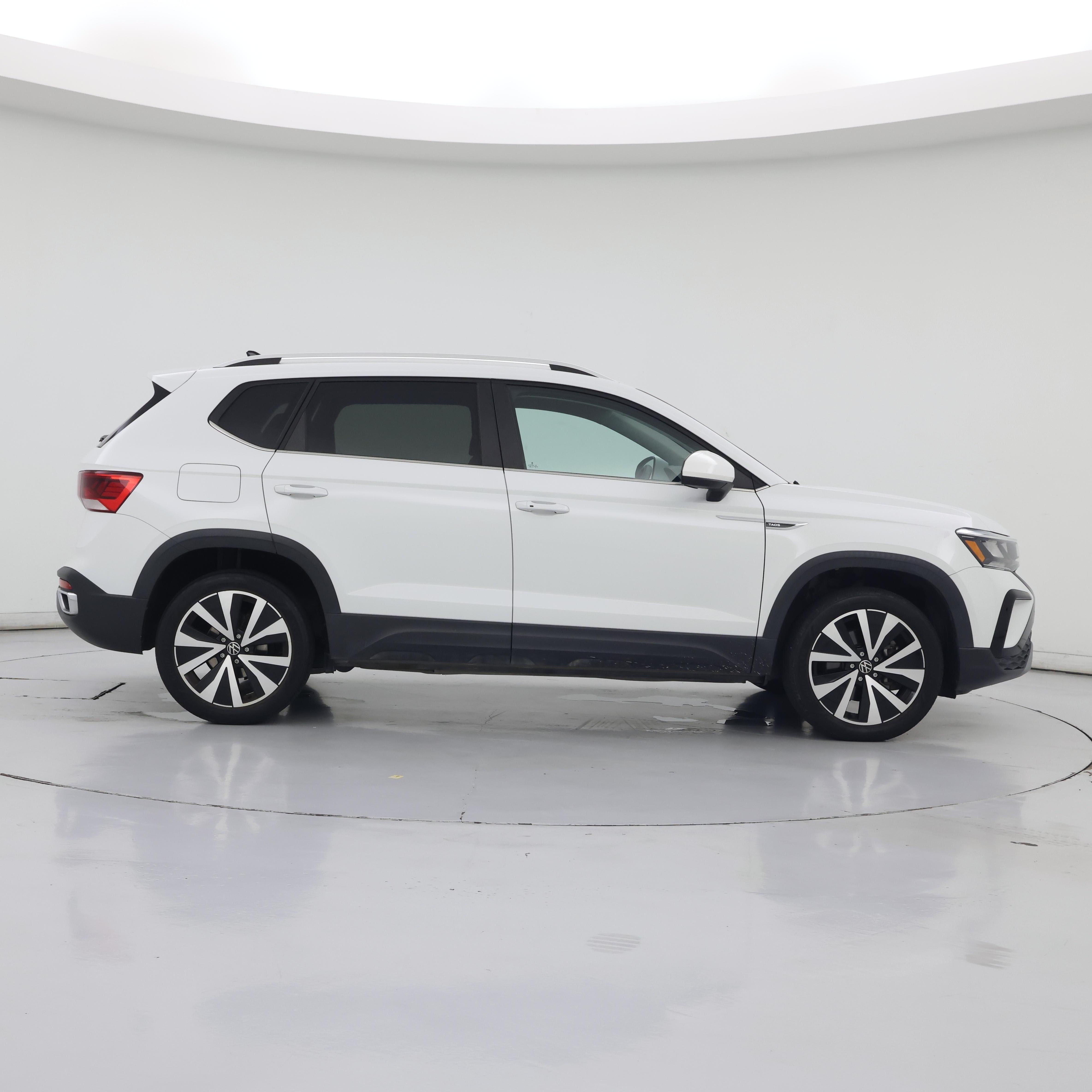 Thumbnail: 2022 Volkswagen Taos - 7