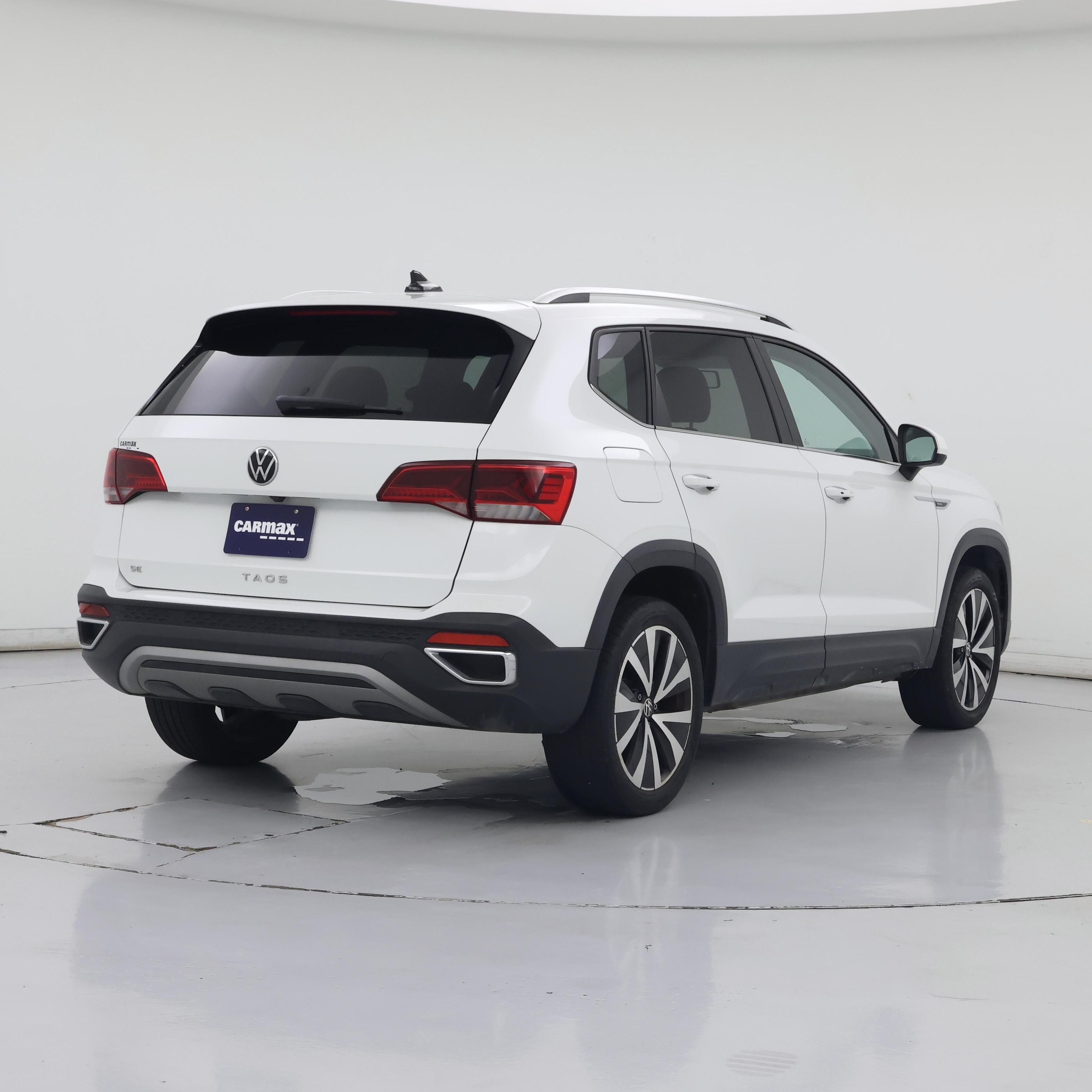 Thumbnail: 2022 Volkswagen Taos - 8