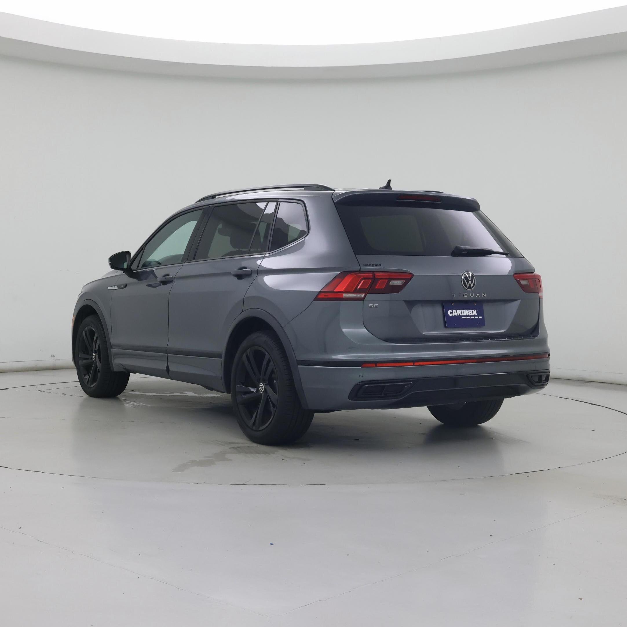 Thumbnail: 2023 Volkswagen Tiguan - 2