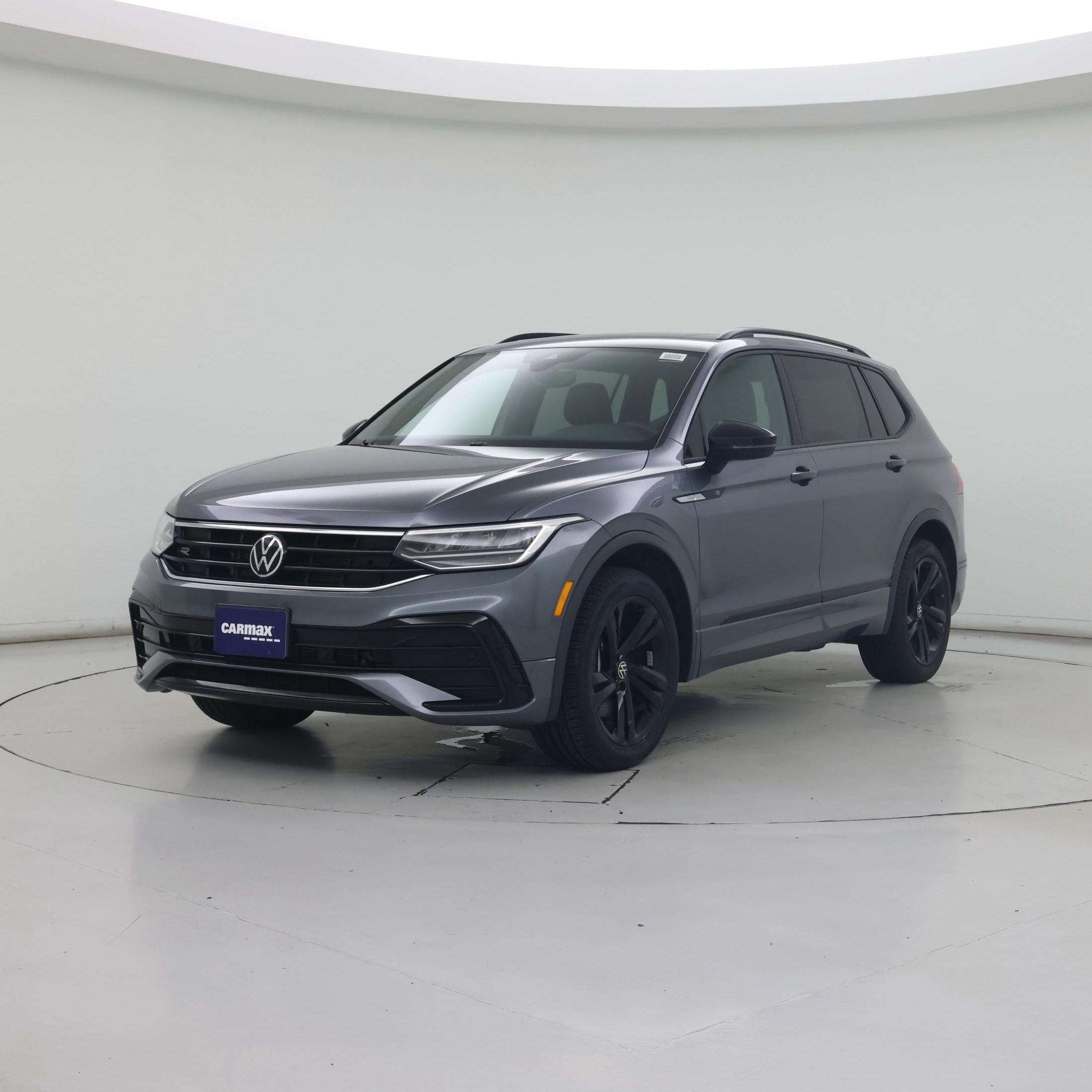 Thumbnail: 2023 Volkswagen Tiguan - 4