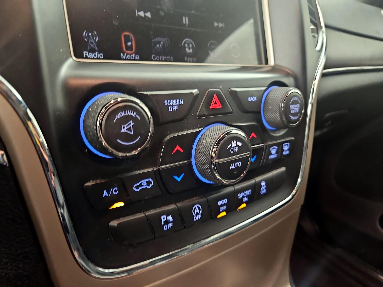 2016 Jeep Grand Cherokee Limited - Photo 18