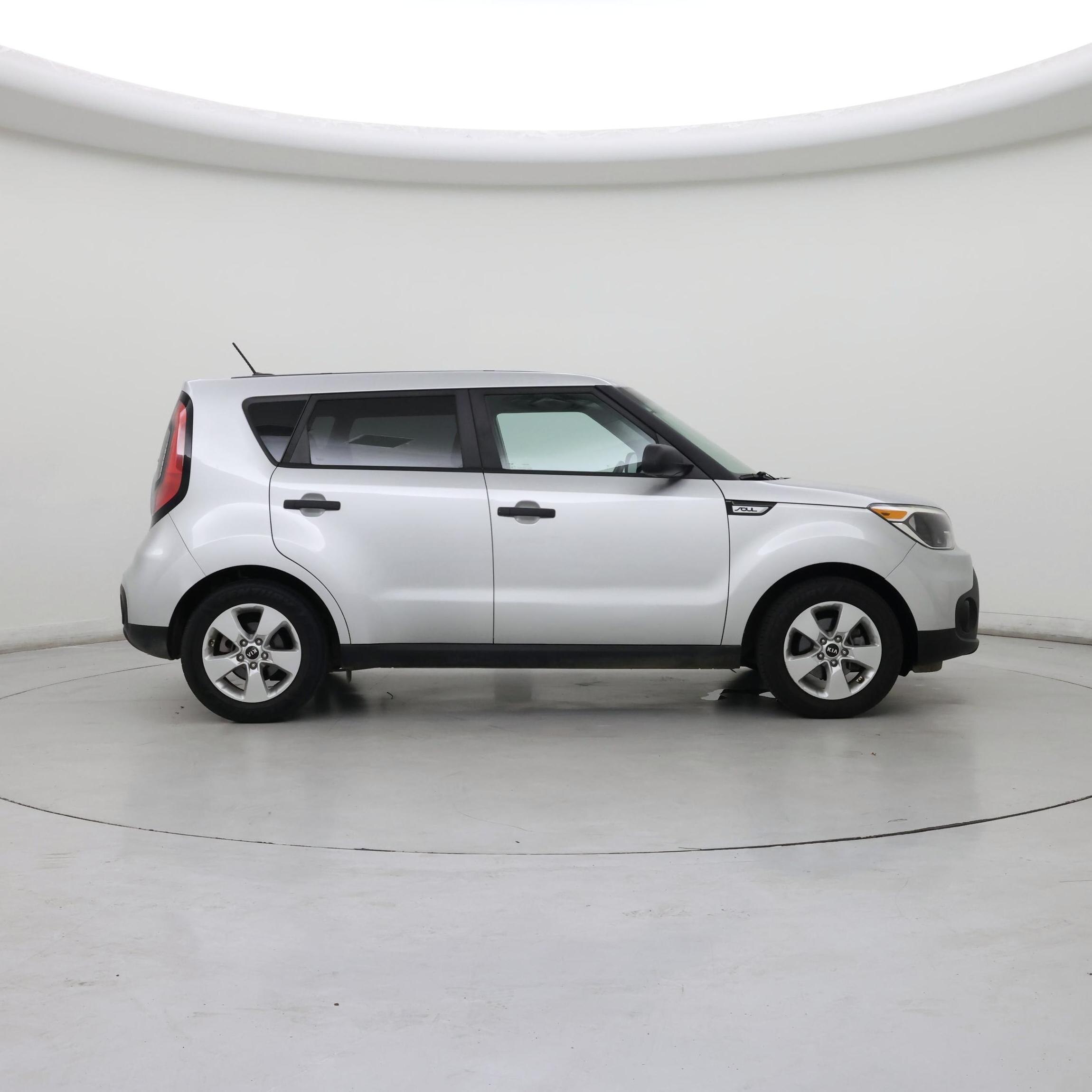 Thumbnail: 2017 Kia Soul - 7