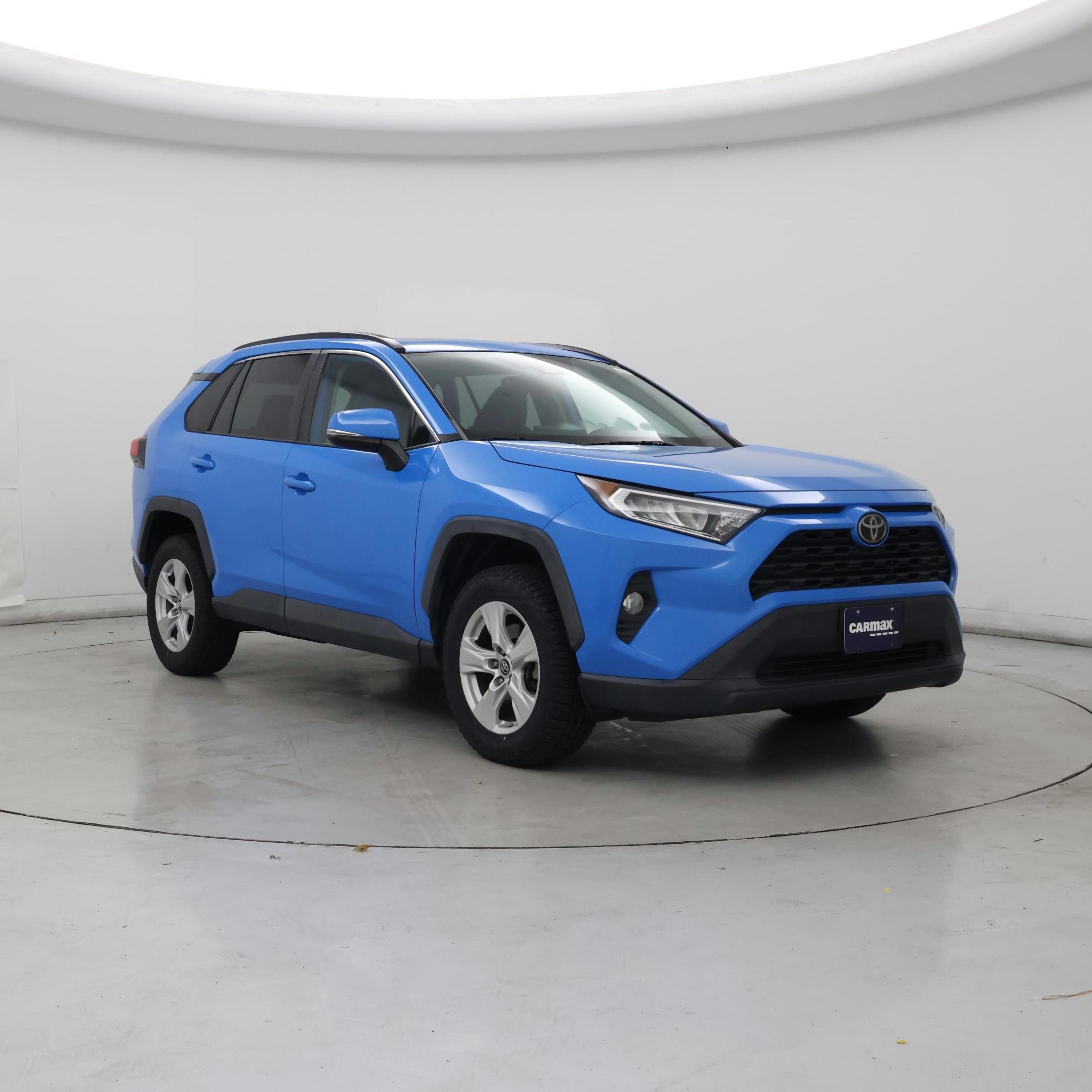 Blue 2019 Toyota RAV4 XLE FWD SUV / Crossover Front-Wheel Drive Automatic