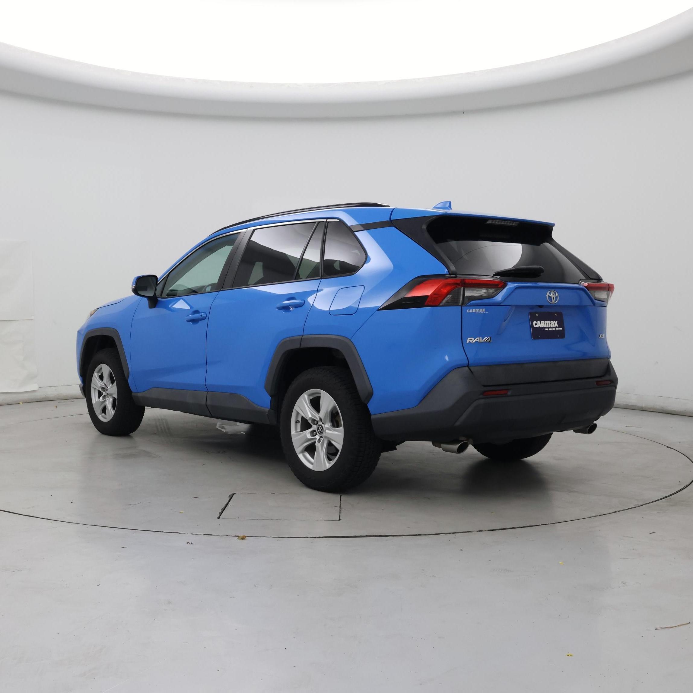 Thumbnail: 2019 Toyota RAV4 - 2