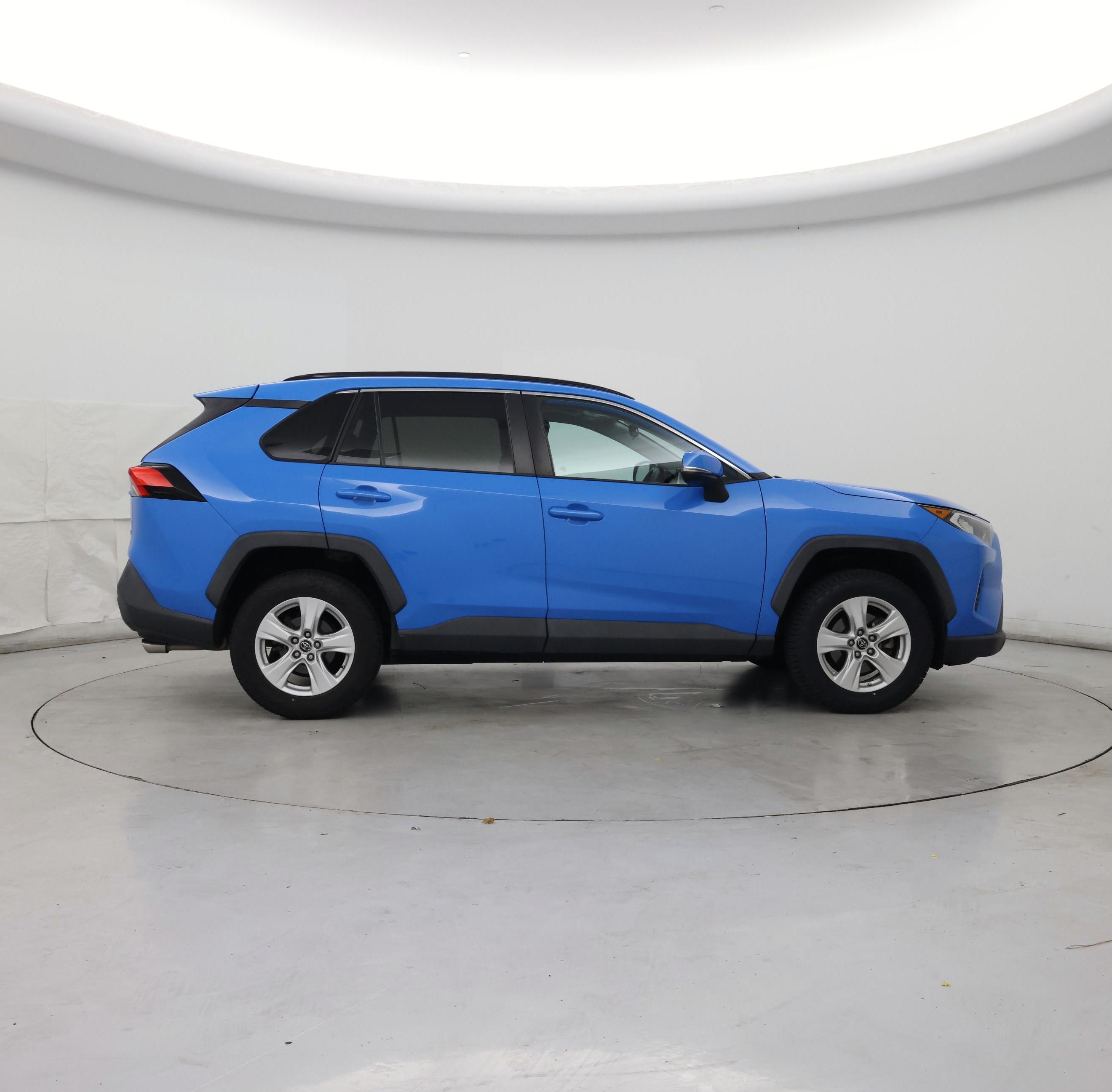 Thumbnail: 2019 Toyota RAV4 - 7