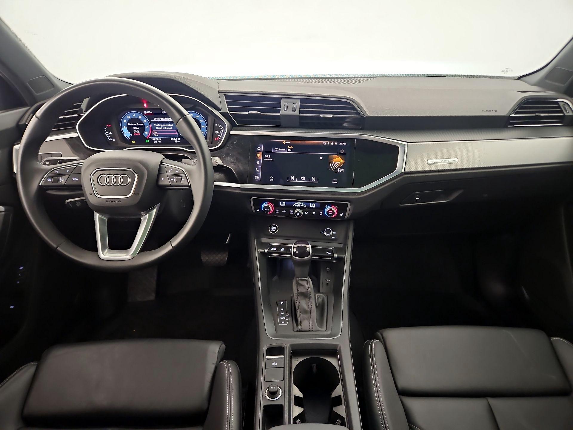 Thumbnail: 2025 Audi Q3 - 8