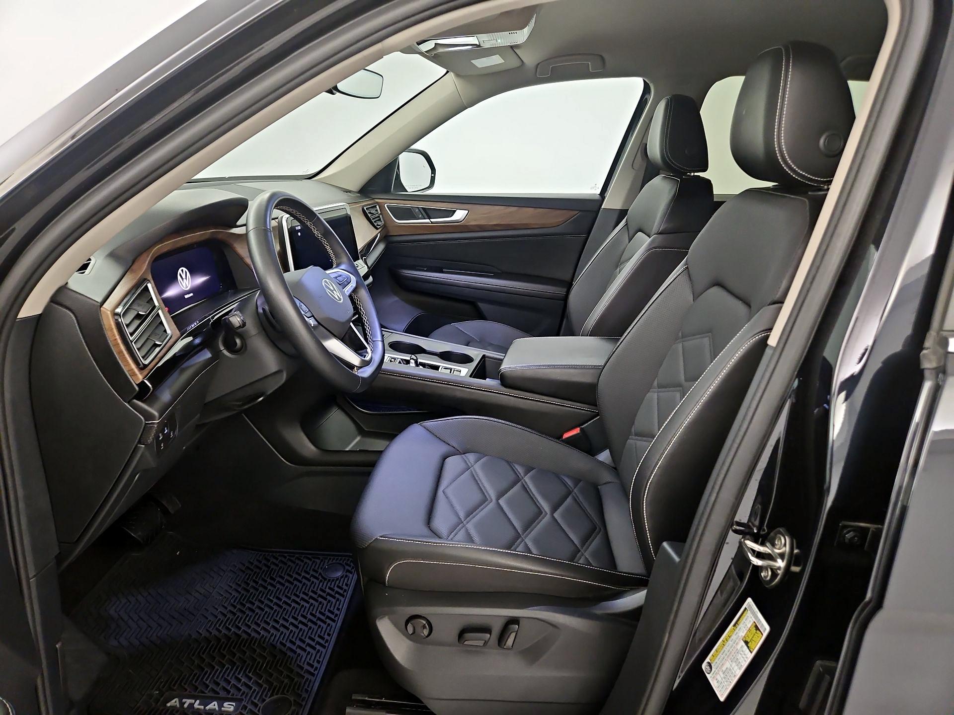 Thumbnail: 2024 Volkswagen Atlas - 9