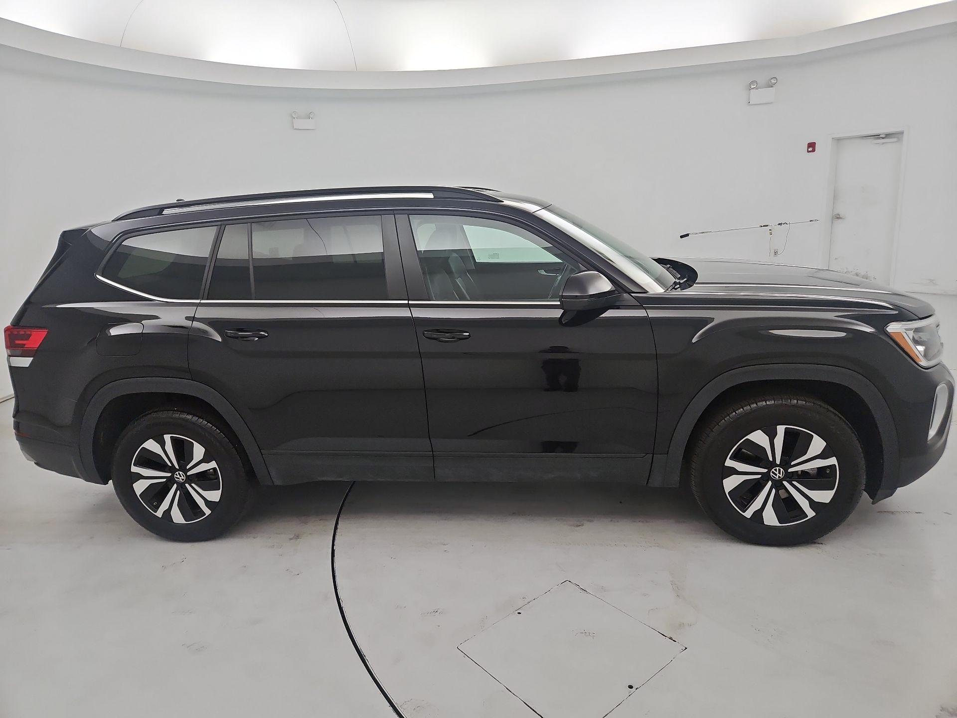 Thumbnail: 2024 Volkswagen Atlas - 4