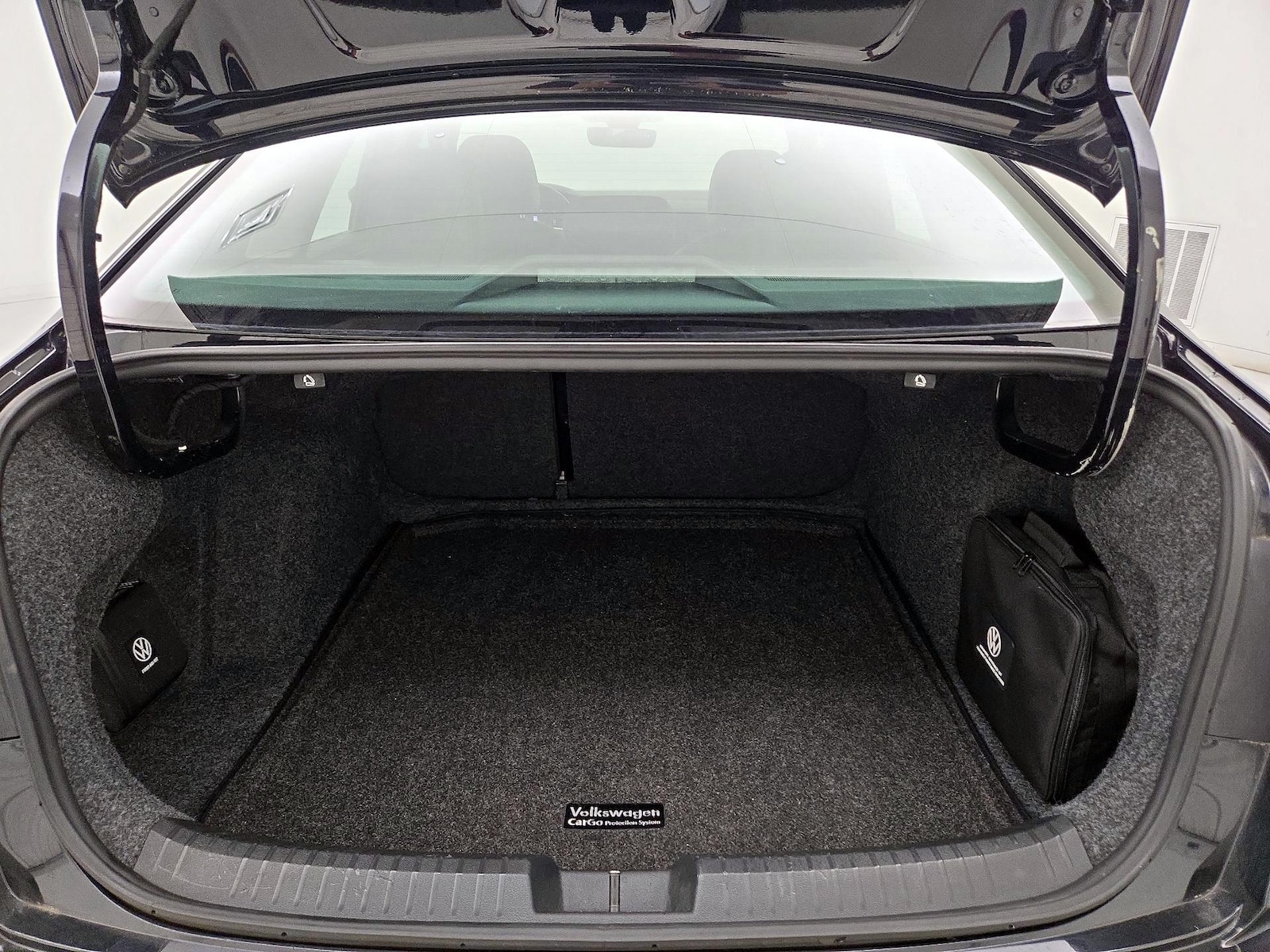 2023 Volkswagen Jetta SEL - Photo 22